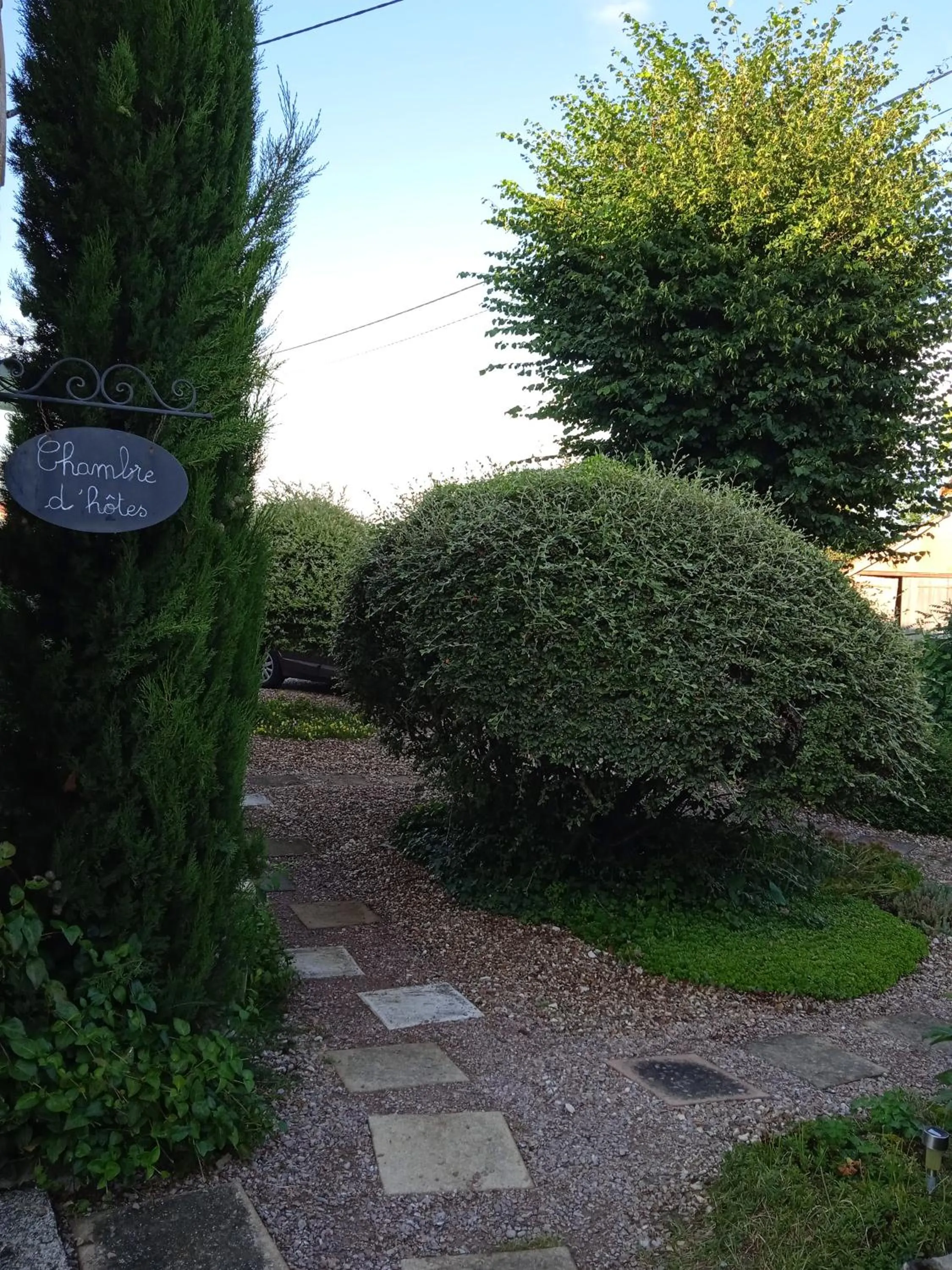 Facade/entrance in La Lisière du Morvan