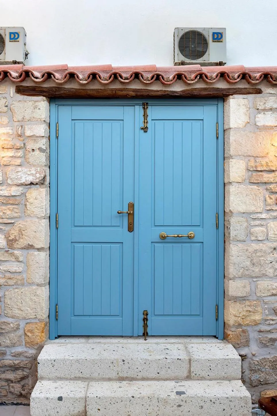 Property building in EFLIN HAUS Historical Place & Monument