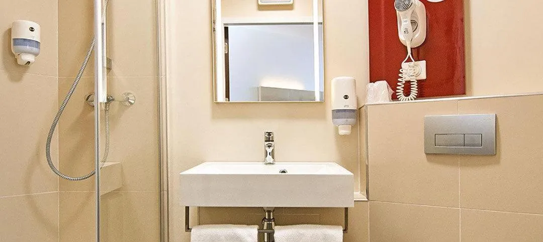 Bathroom in B&B Hotel Lublin Centrum