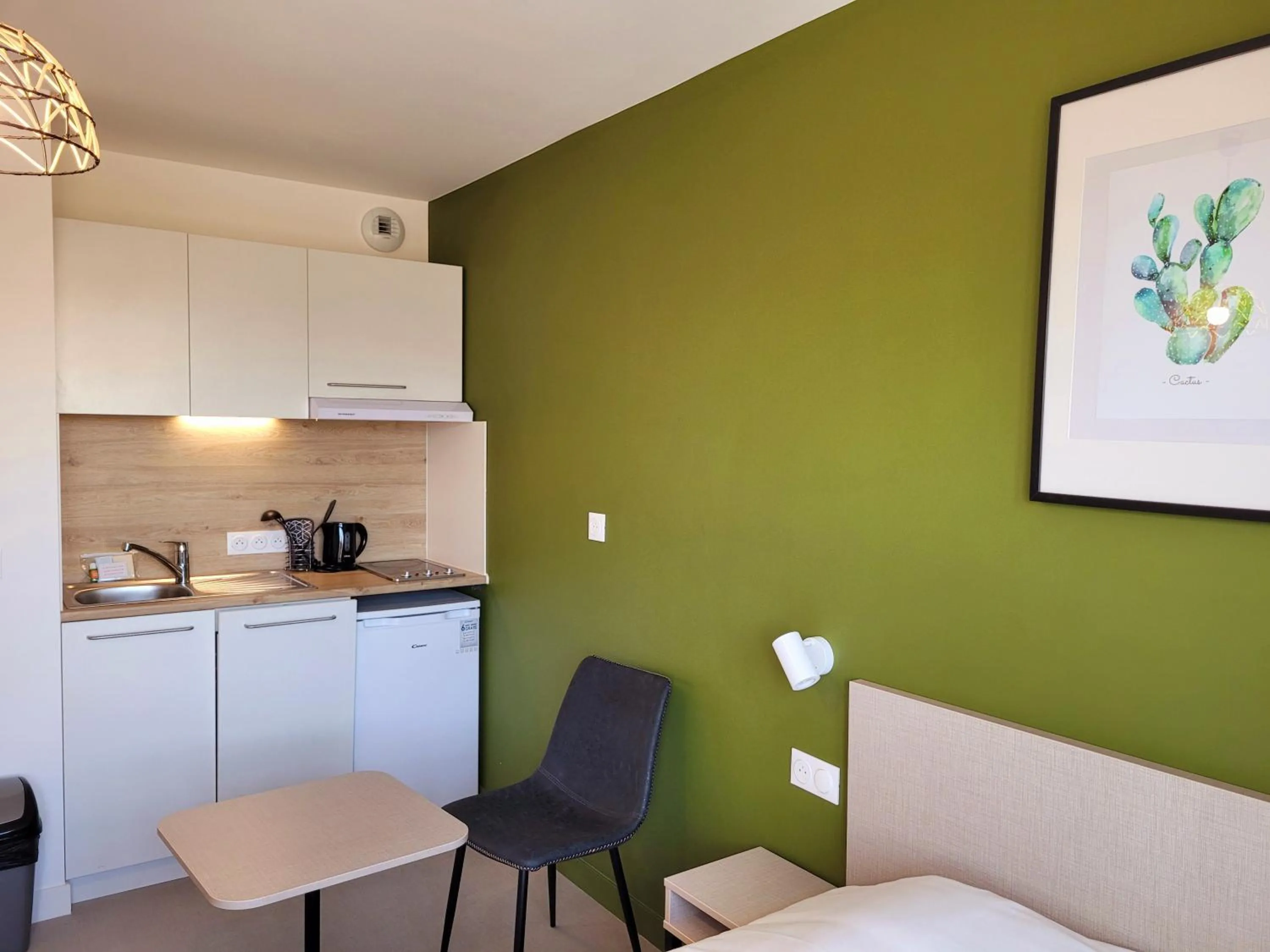 Bedroom in Twenty Business Flats Asnières-sur-Seine