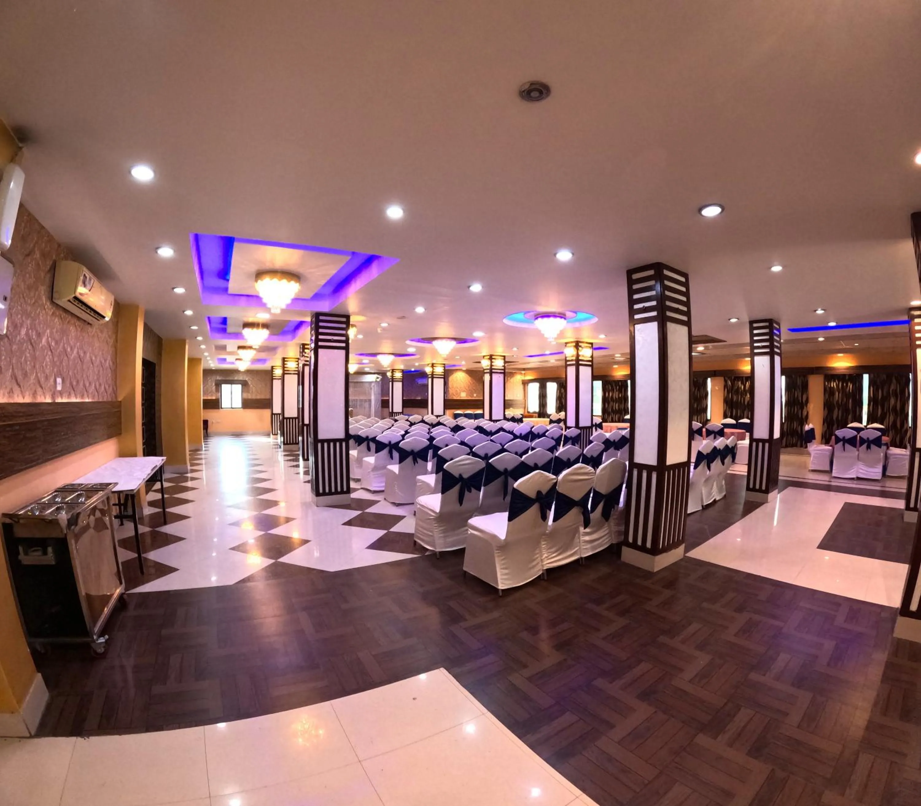 Seating area in Hotel Grand Corporate