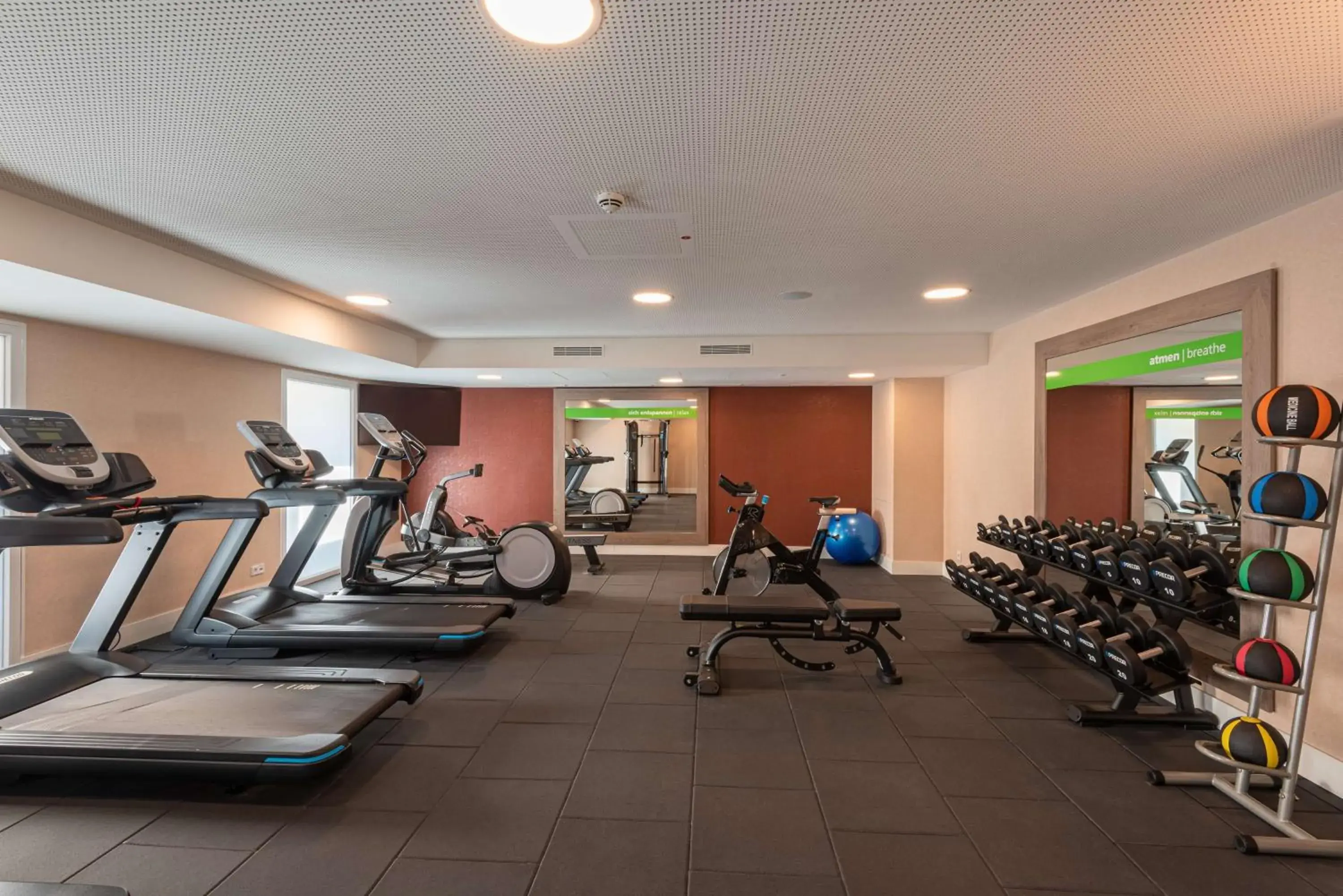 Fitness centre/facilities in Hampton by Hilton Düsseldorf City Centre Fitness centre/facilities in Hampton by Hilton Düsseldorf City Centre