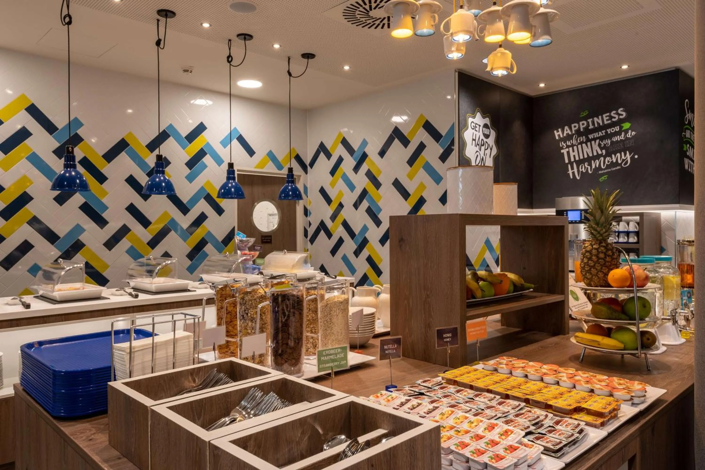 Breakfast in Hampton by Hilton Düsseldorf City Centre