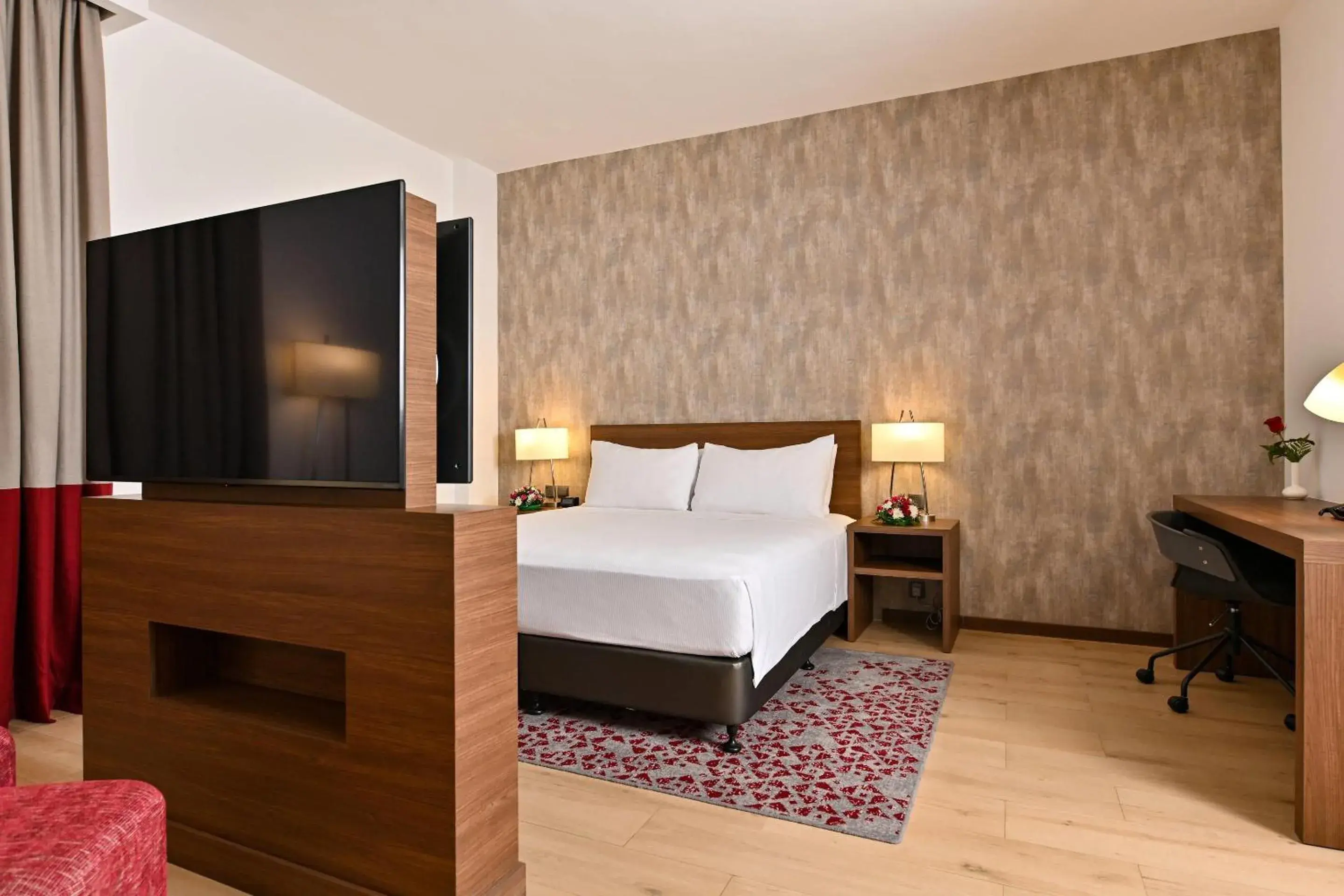 Bedroom, Bed in Comfort Hotel Jeddah King Road Bedroom, Bed in Comfort Hotel Jeddah King Road