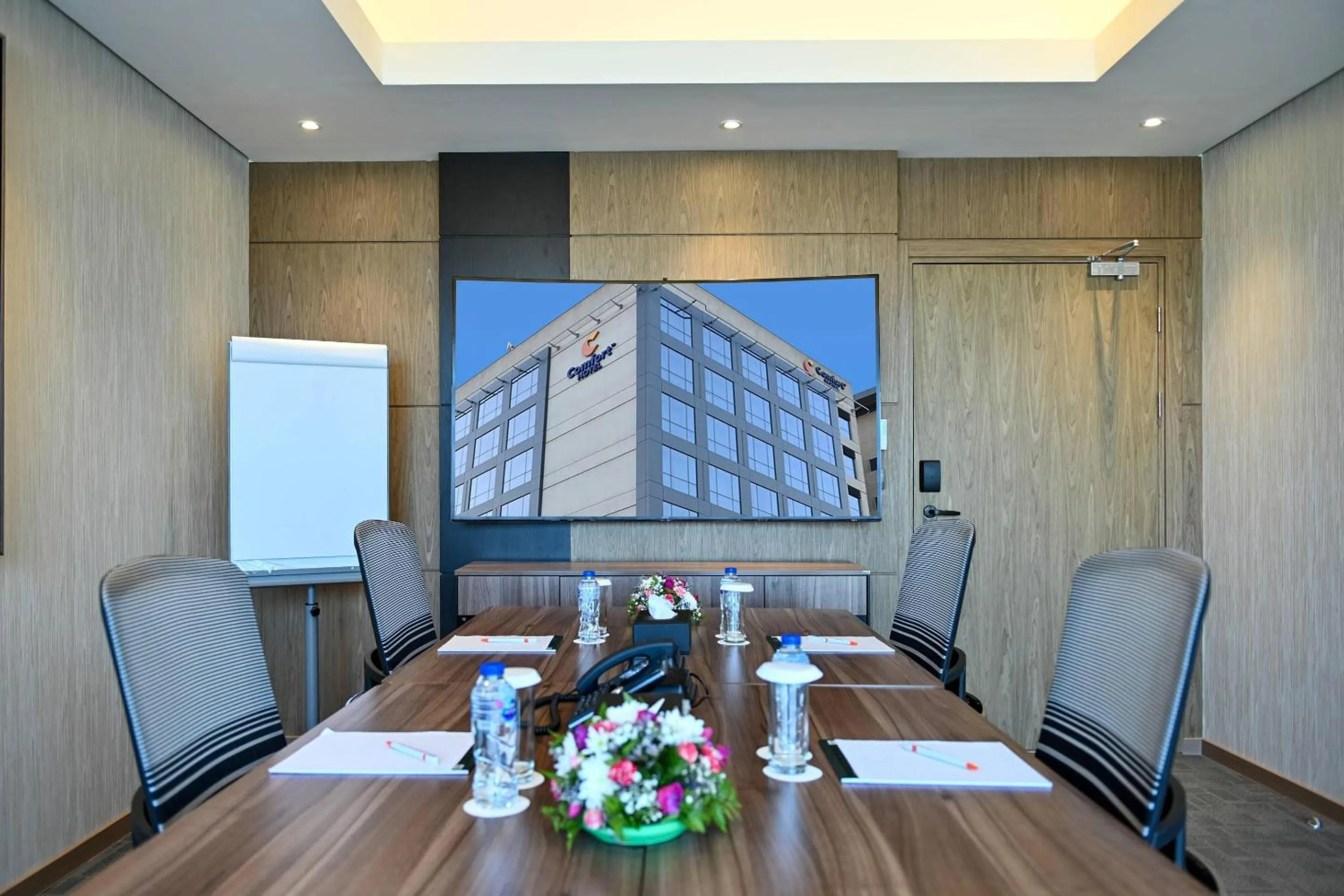 Meeting/conference room in Comfort Hotel Jeddah King Road
