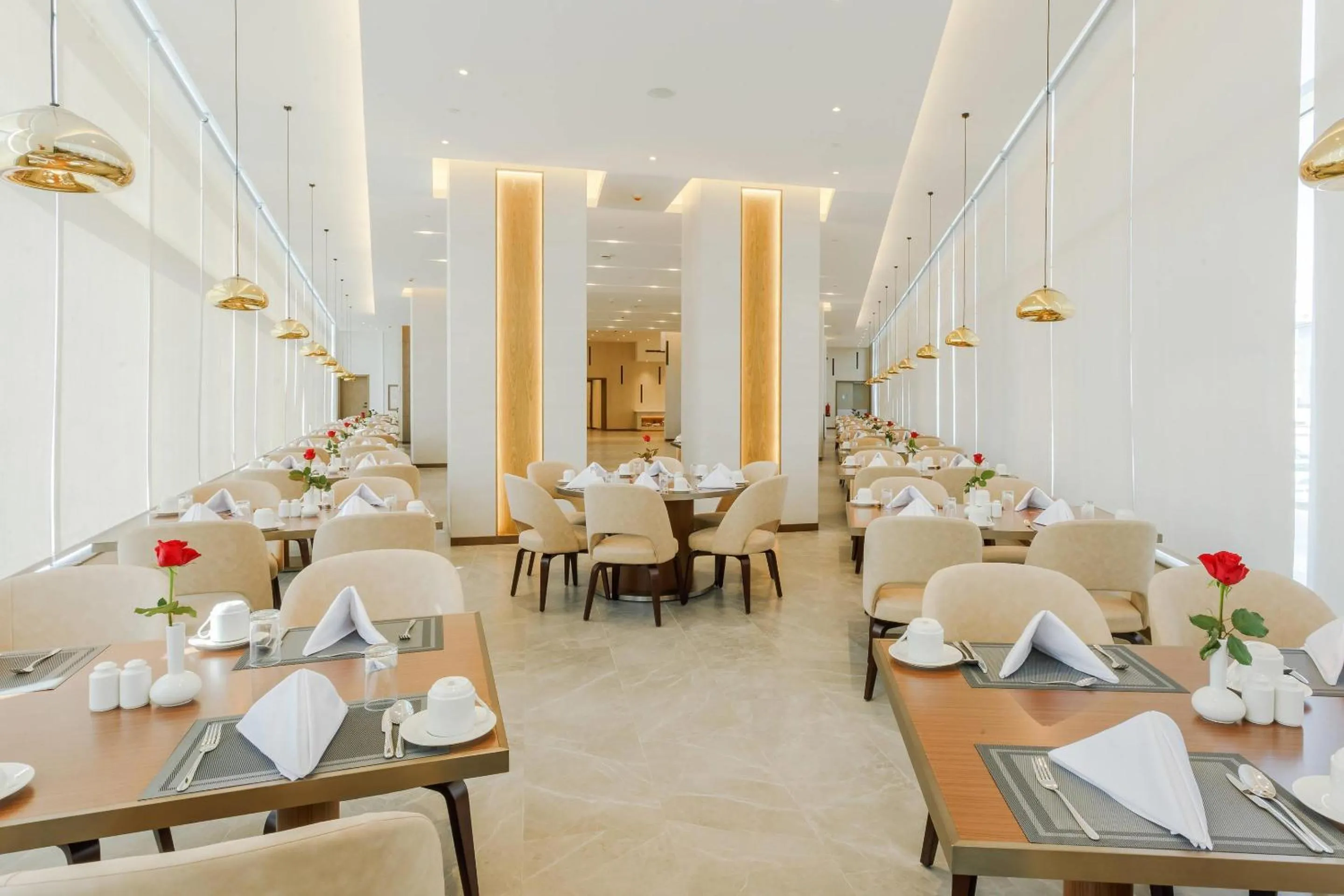 Restaurant/places to eat in Clarion Hotel Jeddah Airport