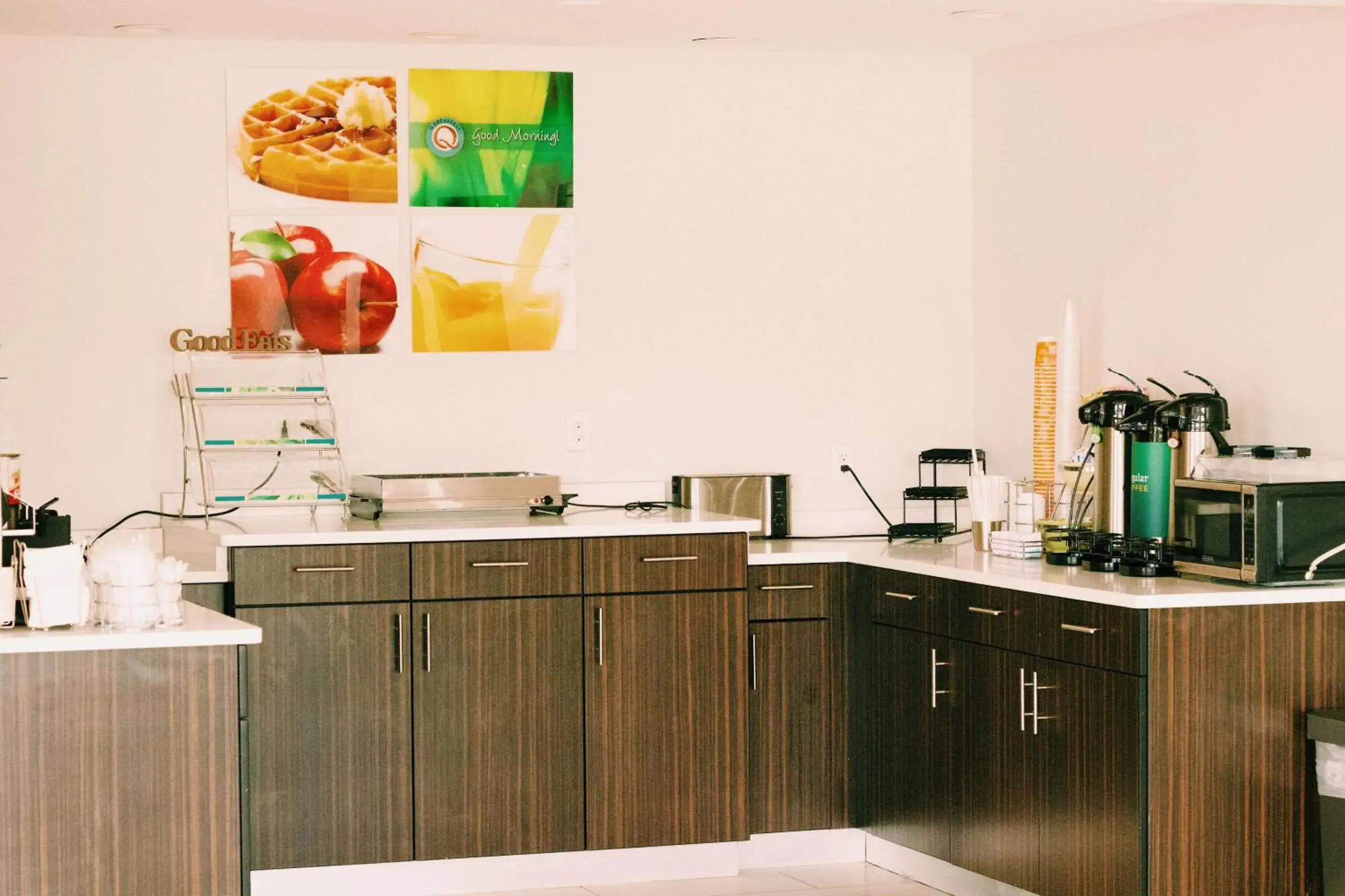 Breakfast in Quality Inn near Chattanooga South Breakfast in Quality Inn near Chattanooga South