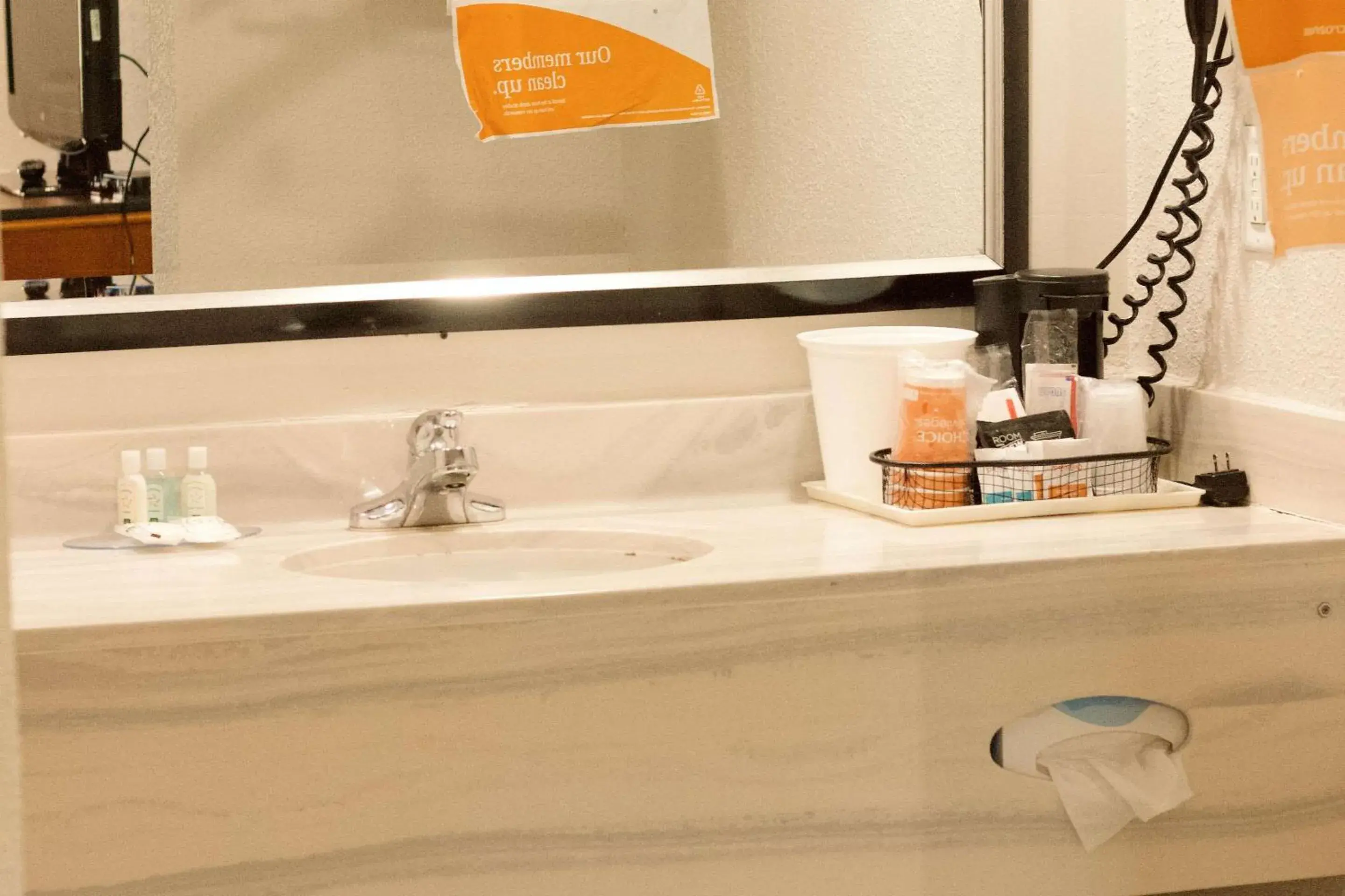 Bedroom in Quality Inn near Chattanooga South Bedroom in Quality Inn near Chattanooga South