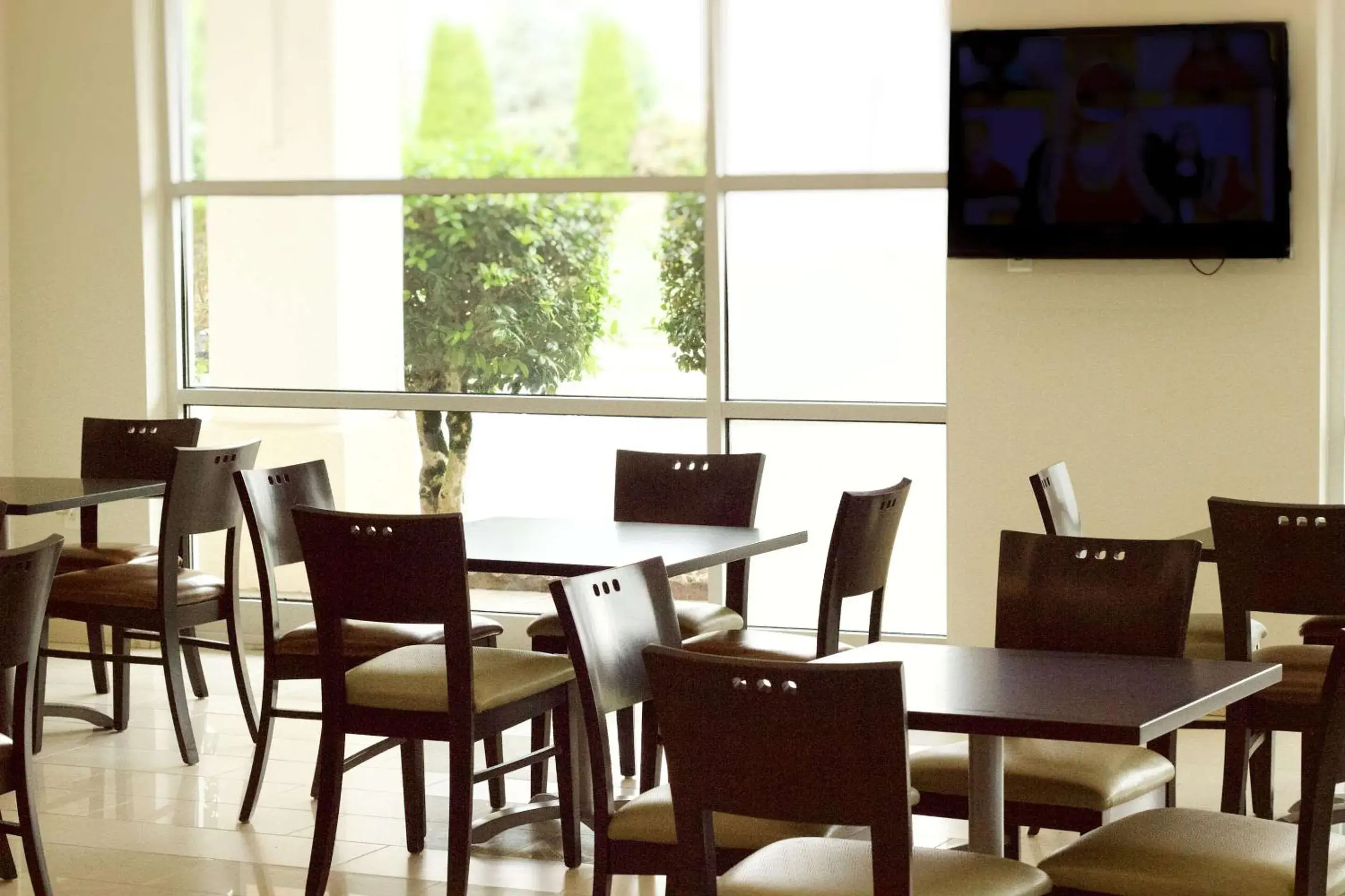 Breakfast in Quality Inn near Chattanooga South Breakfast in Quality Inn near Chattanooga South