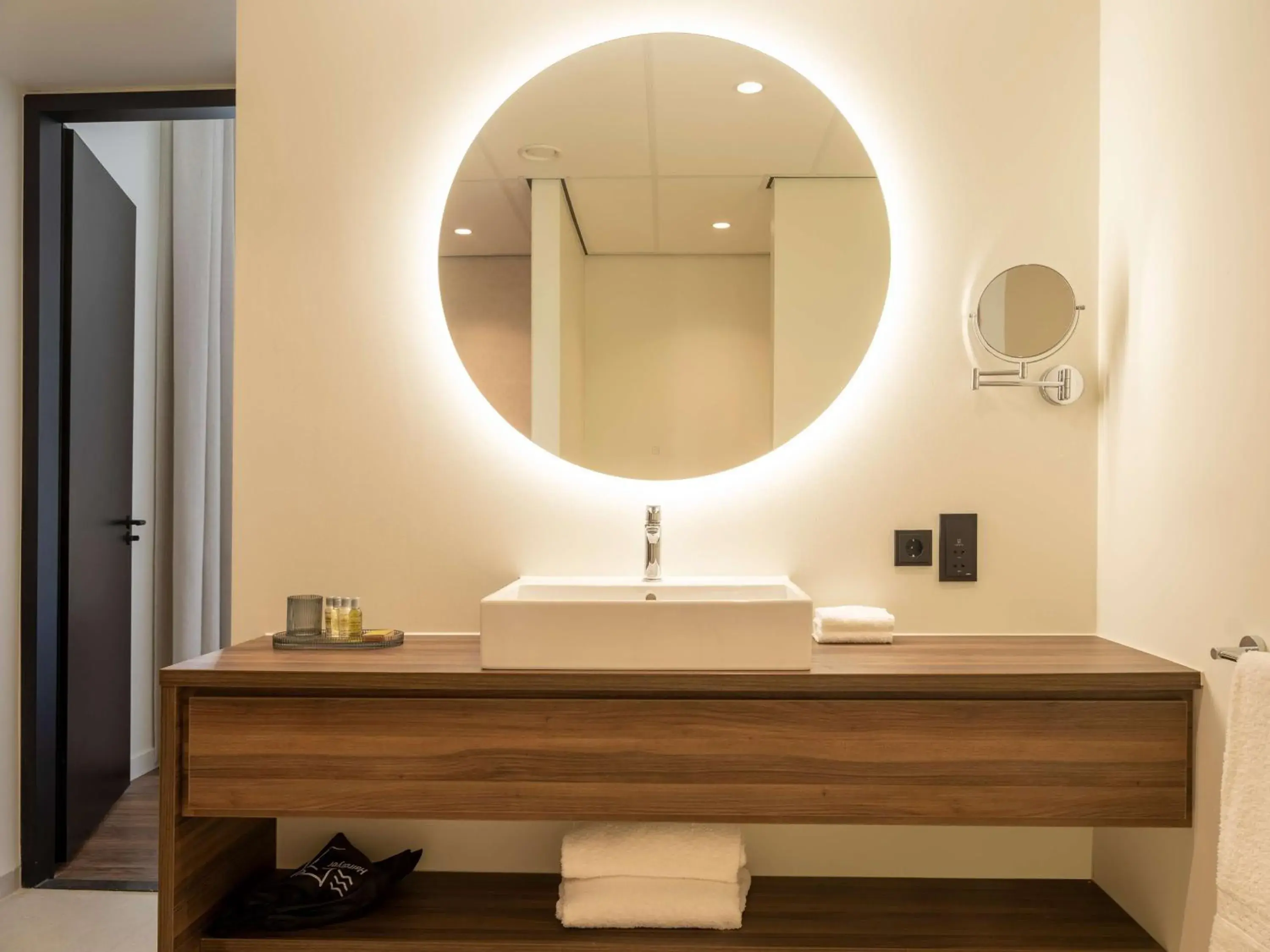 Bathroom in DoubleTree by Hilton Sittard Bathroom in DoubleTree by Hilton Sittard