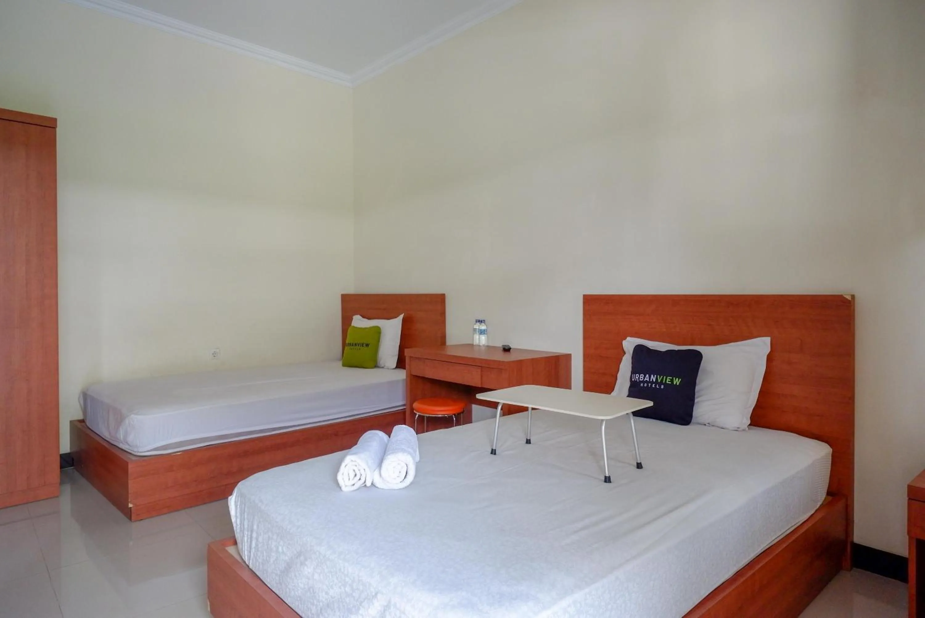 Bedroom, Bed in Urbanview Hotel Syariah Casa Azmya Yogyakarta by RedDoorz
