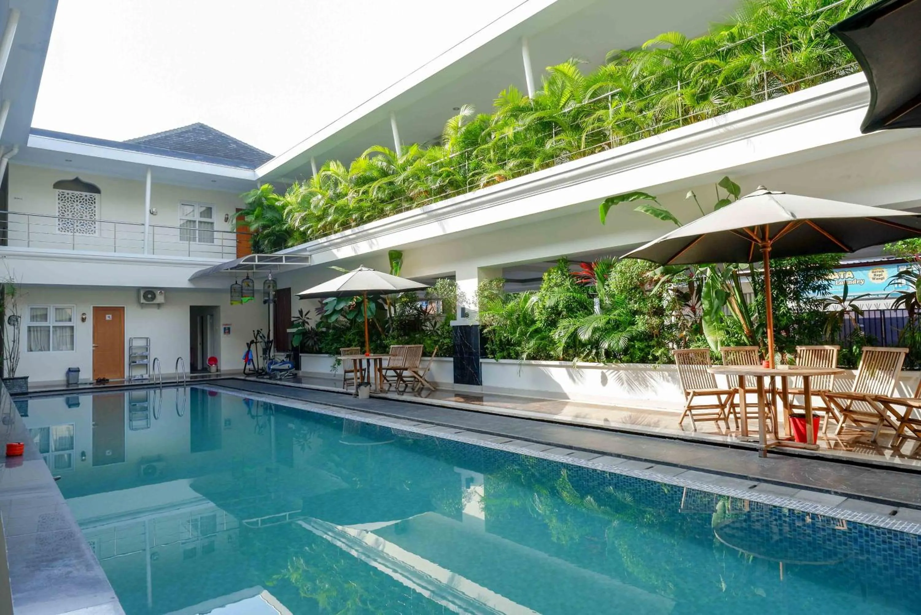 Urbanview Hotel Syariah Casa Azmya Yogyakarta by RedDoorz