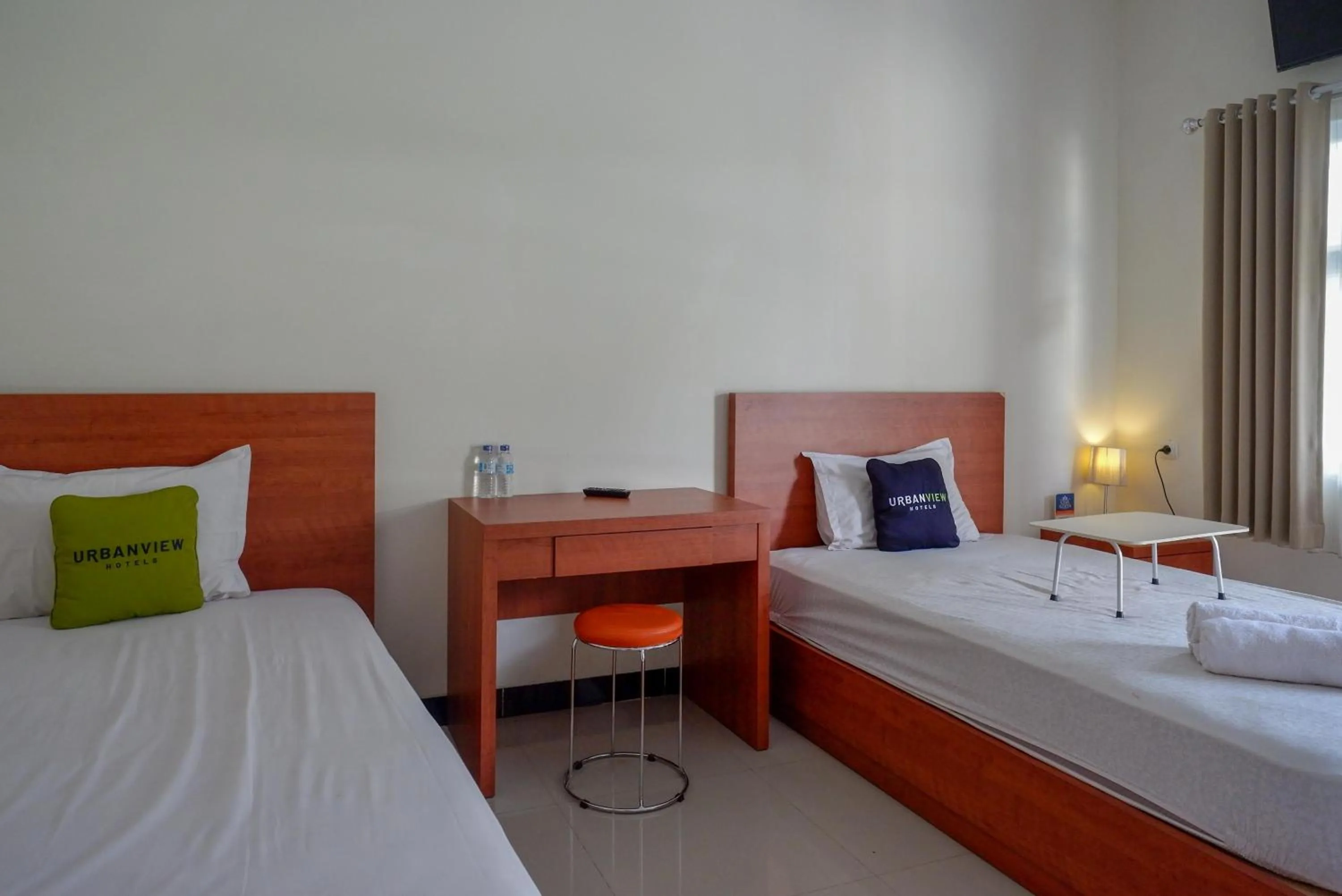 Bedroom, Bed in Urbanview Hotel Syariah Casa Azmya Yogyakarta by RedDoorz