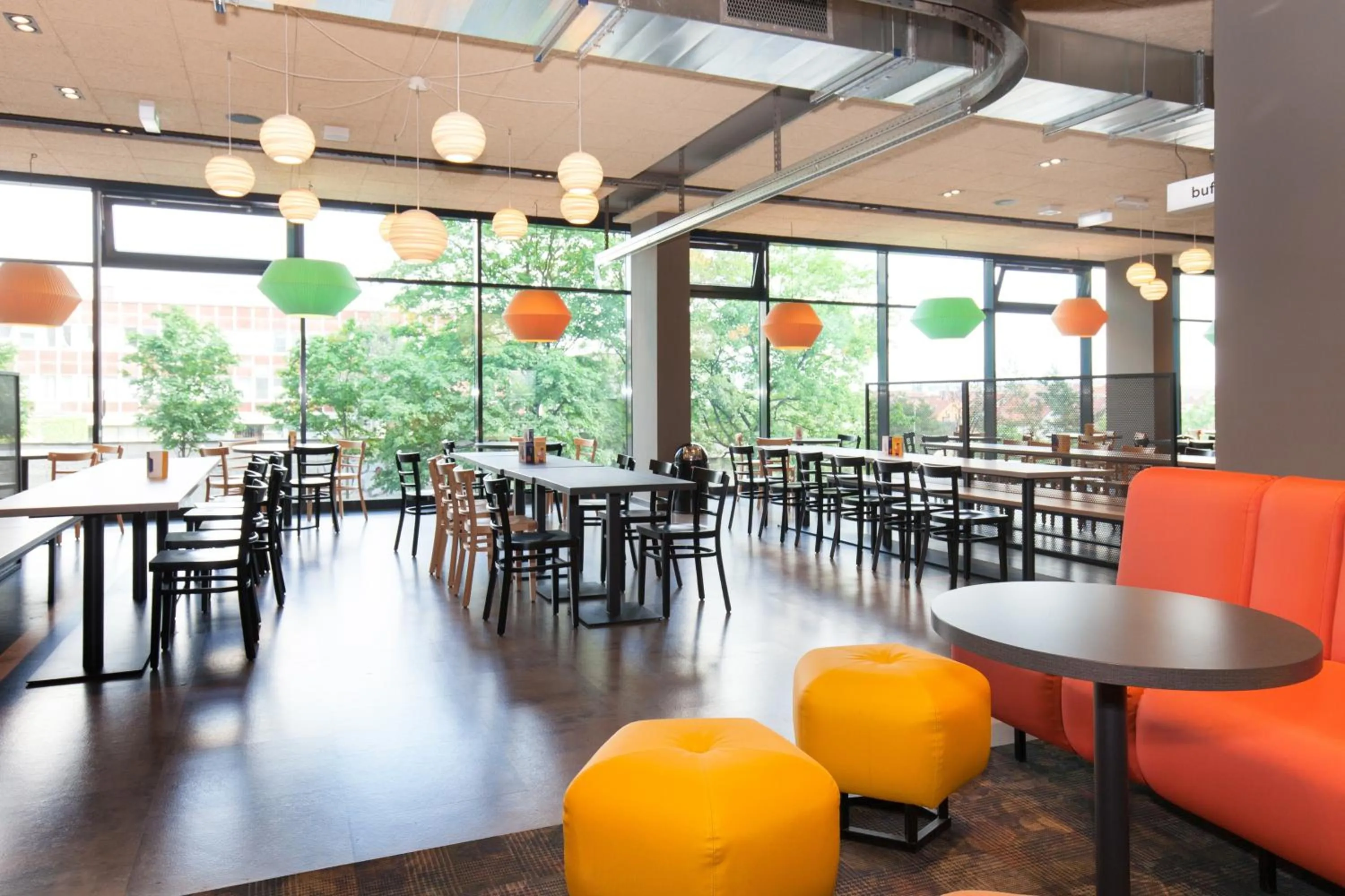 Breakfast in a&o Prague Rhea