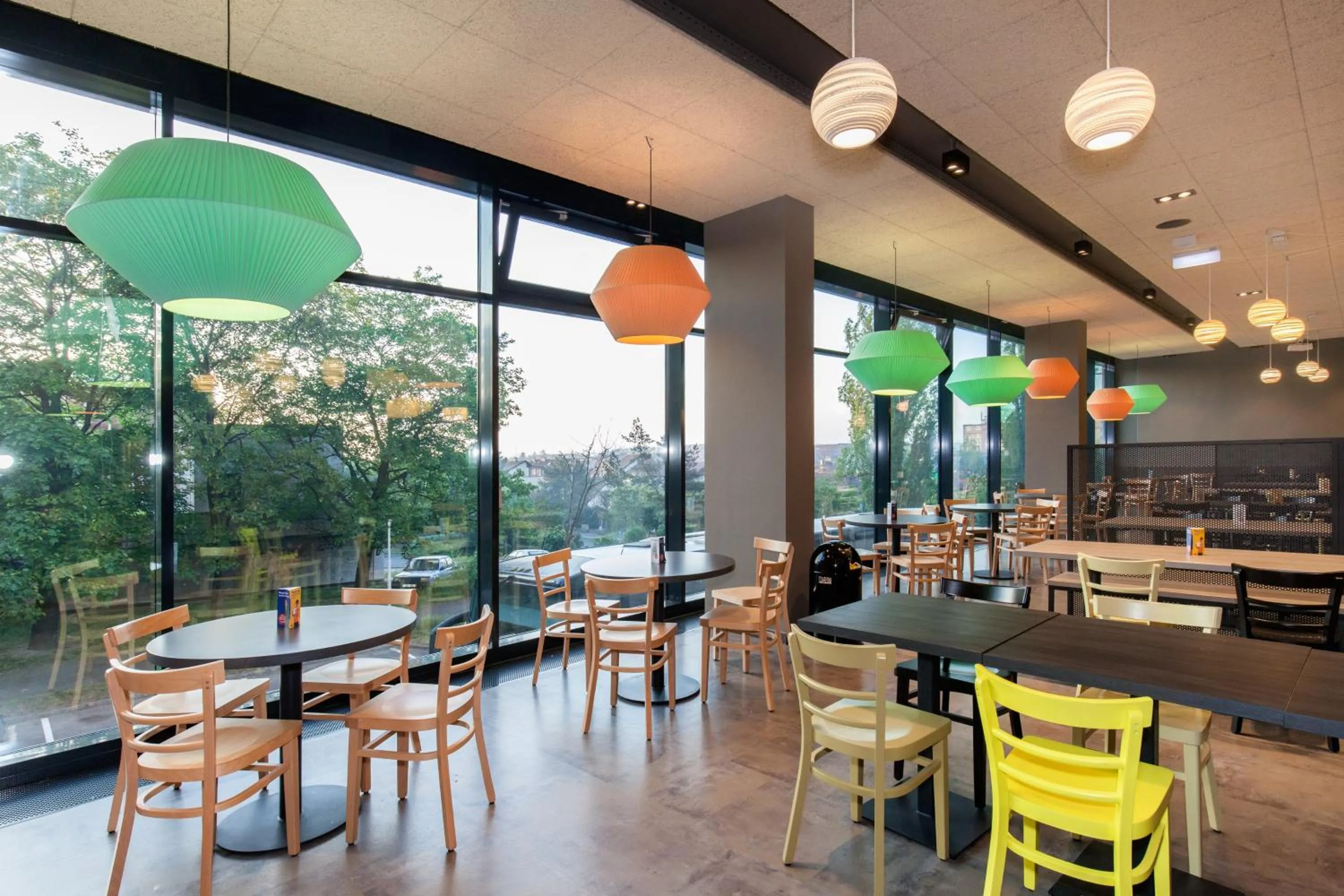 Breakfast in a&o Prague Rhea