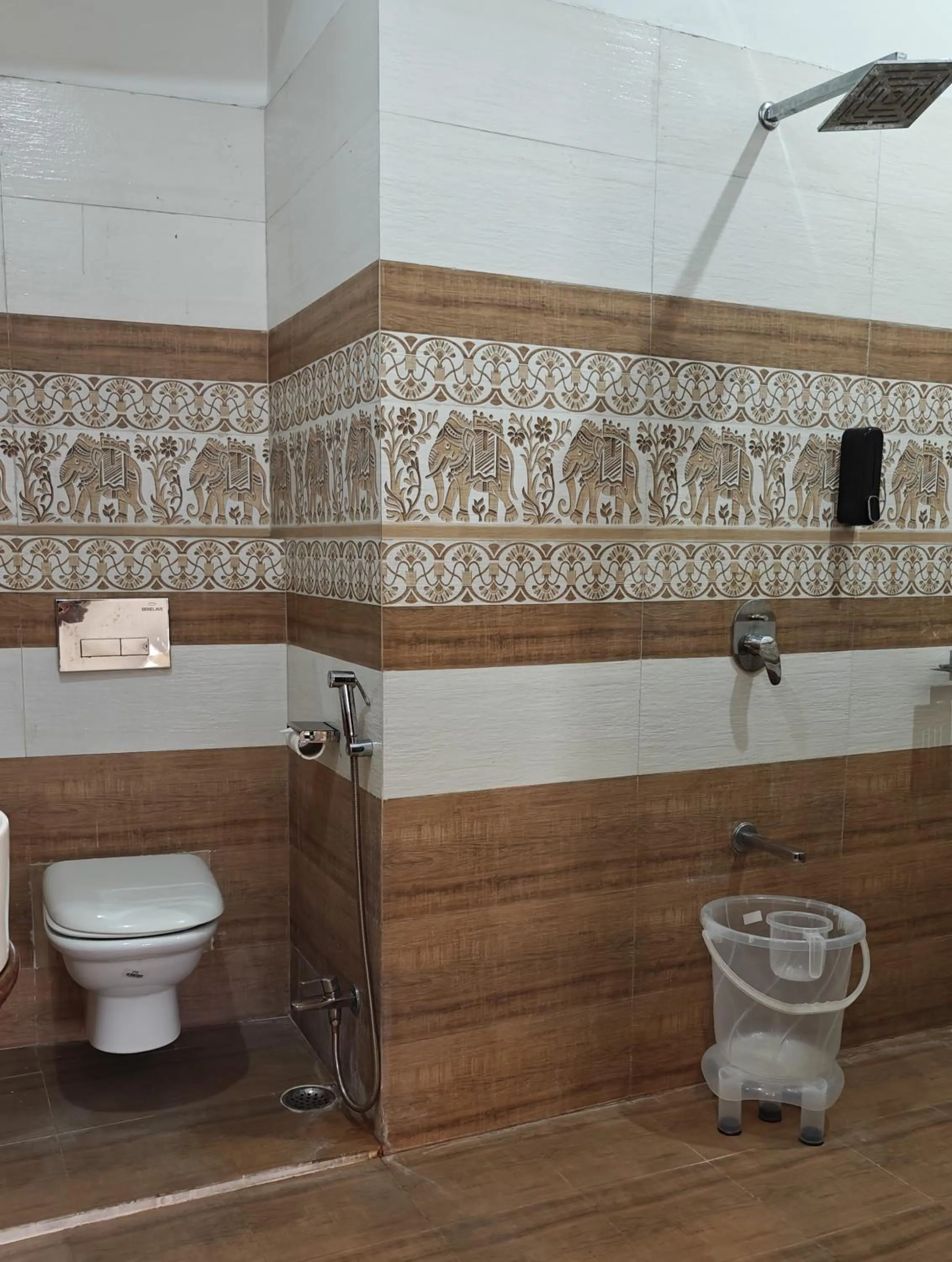 Shower in Baba Palace - A Heritage Hotel, Udaipur