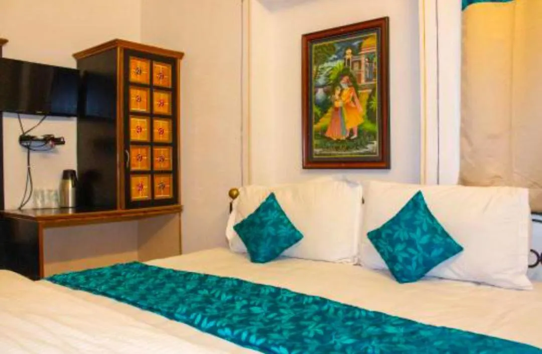 Bedroom, Bed in Baba Palace - A Heritage Hotel, Udaipur