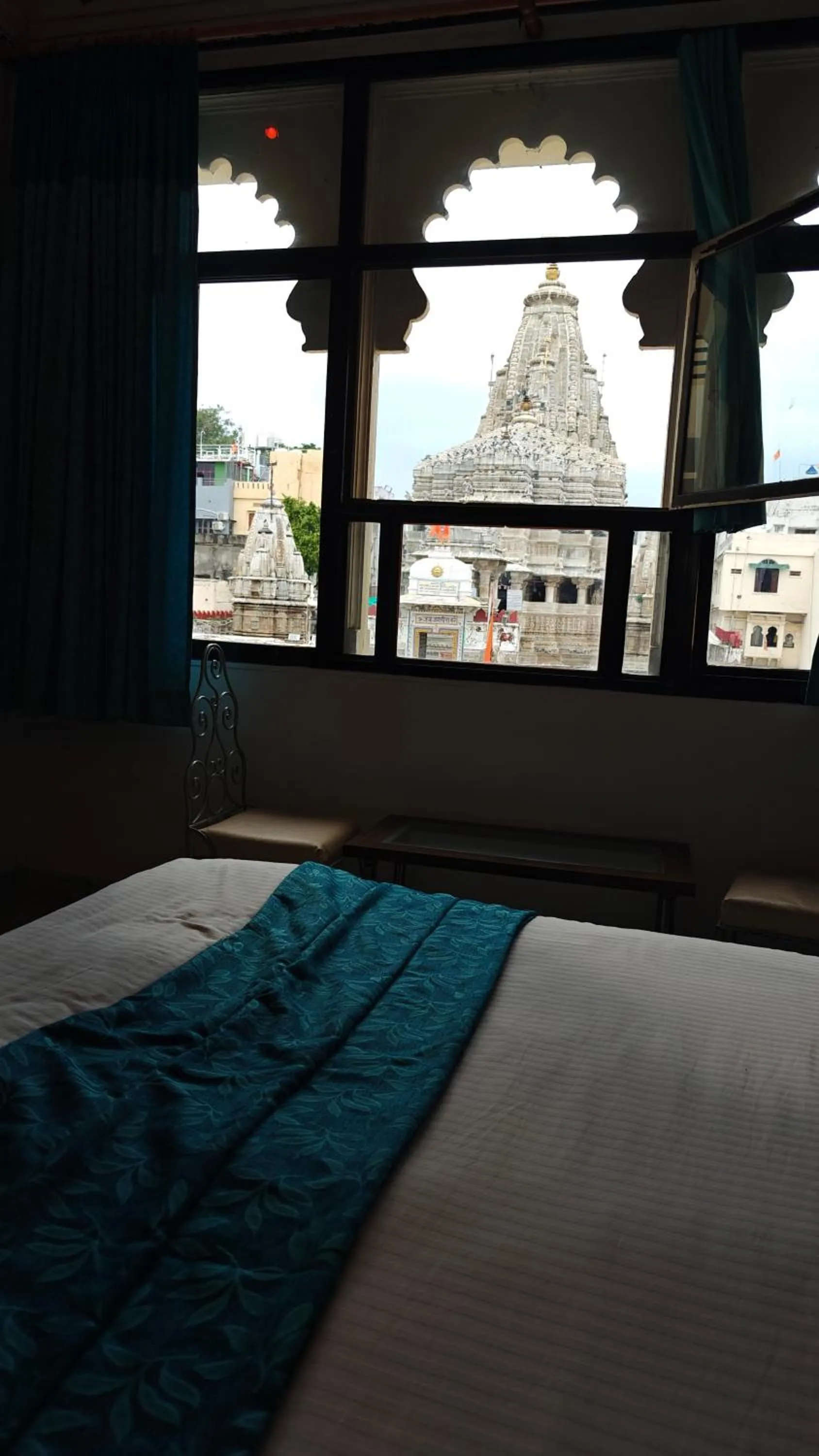 Bed in Baba Palace - A Heritage Hotel, Udaipur