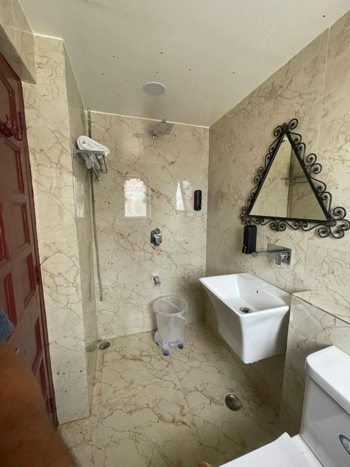 Bathroom in Baba Palace - A Heritage Hotel, Udaipur