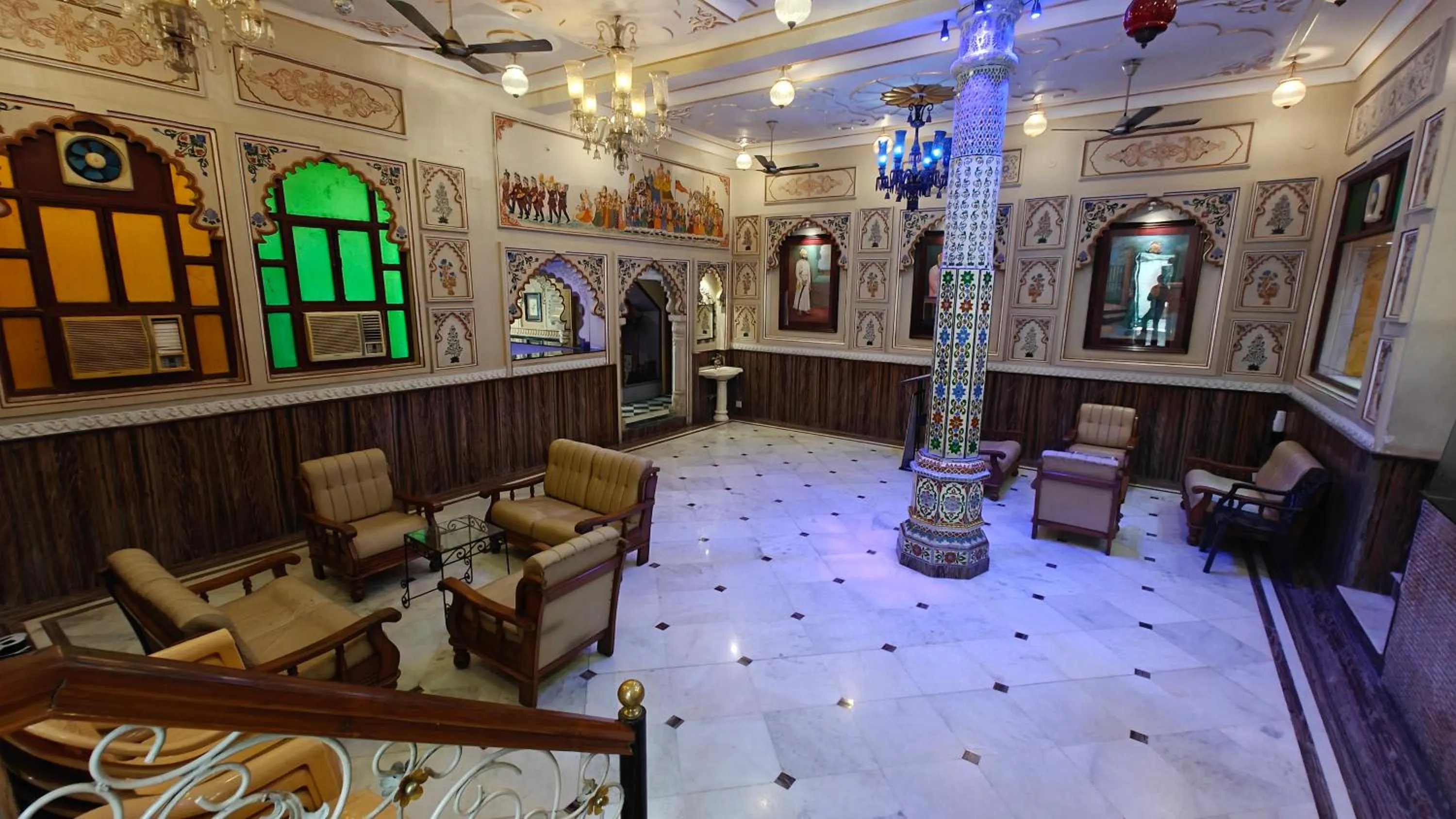 Living room in Baba Palace - A Heritage Hotel, Udaipur