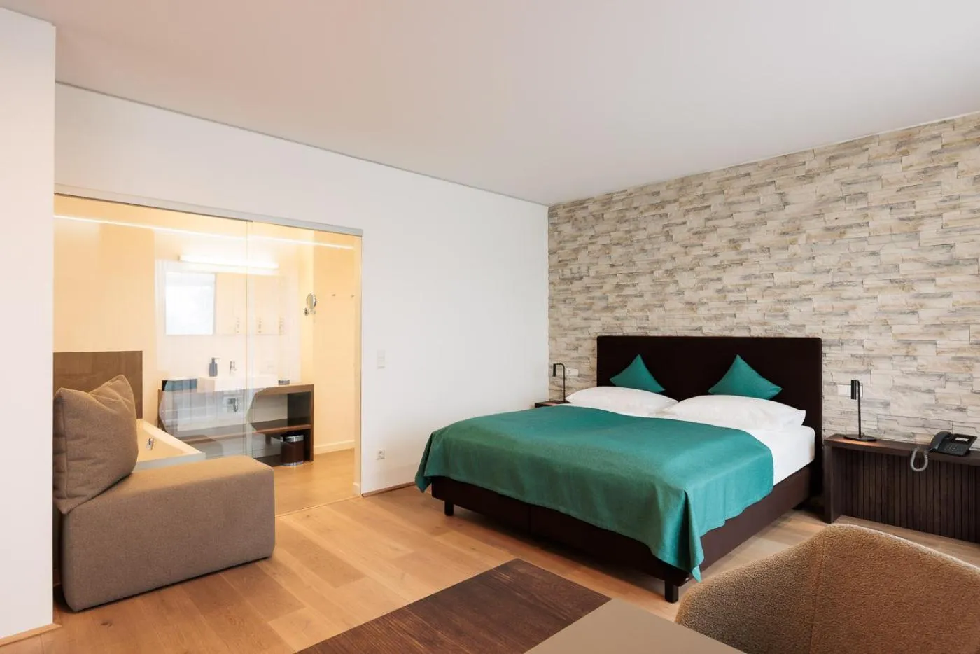 Bed in Hotel Wallern Garni