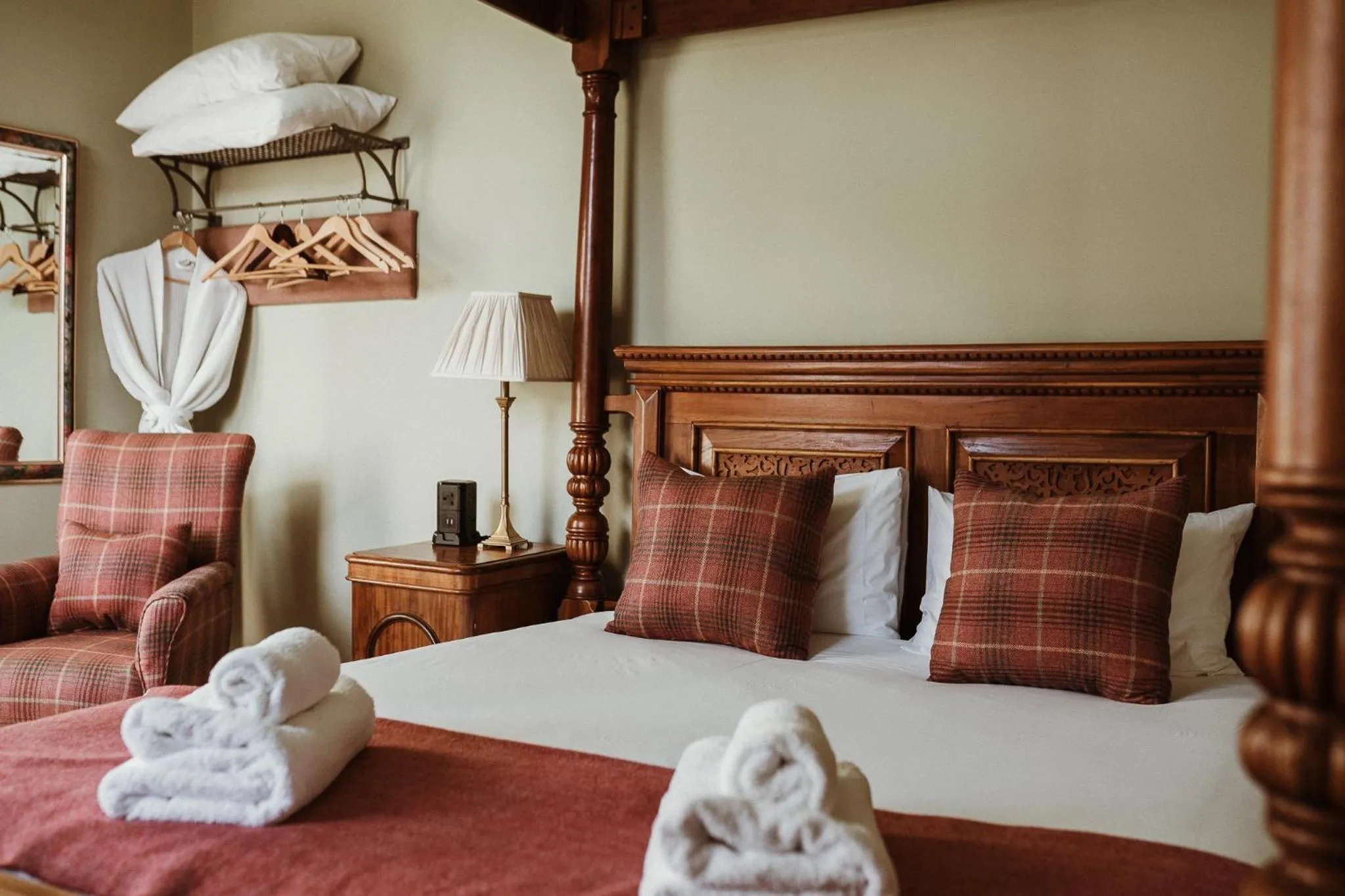 Bed in Saplinbrae Hotel and Lodges