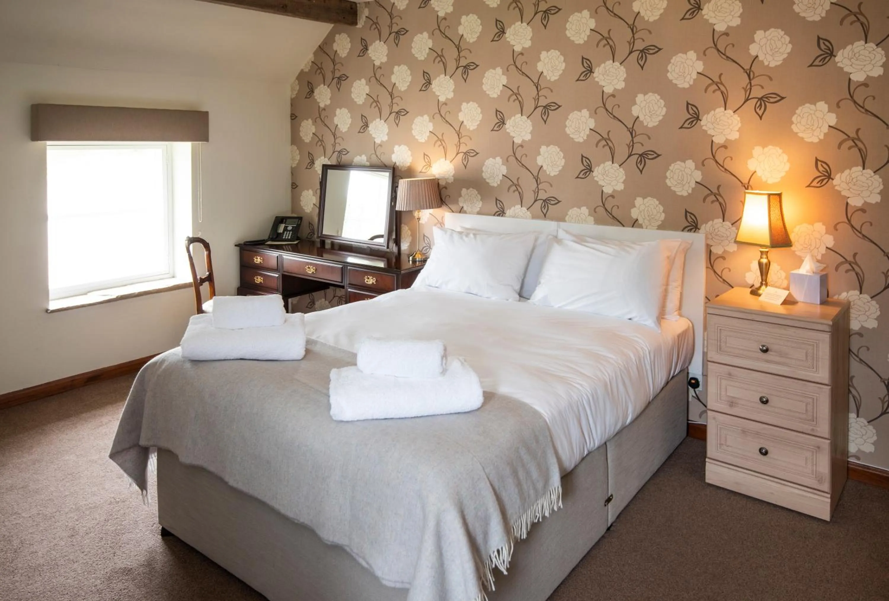 Bed in Saplinbrae Hotel and Lodges