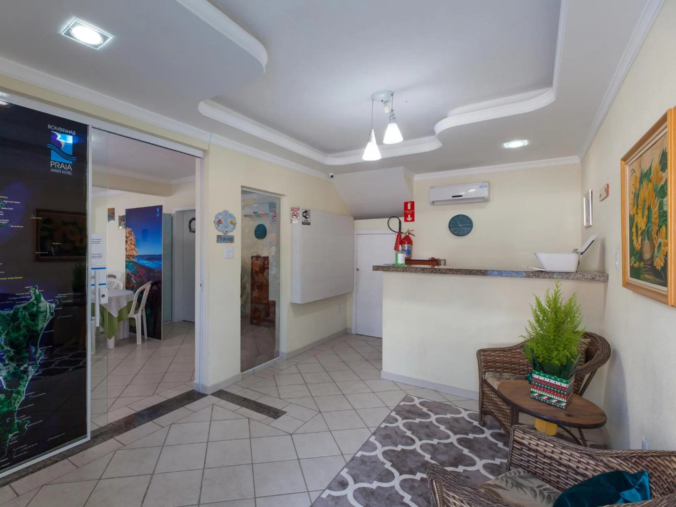 Lobby or reception in Bombinhas Praia Apart Hotel - Unidade rua Corrupião