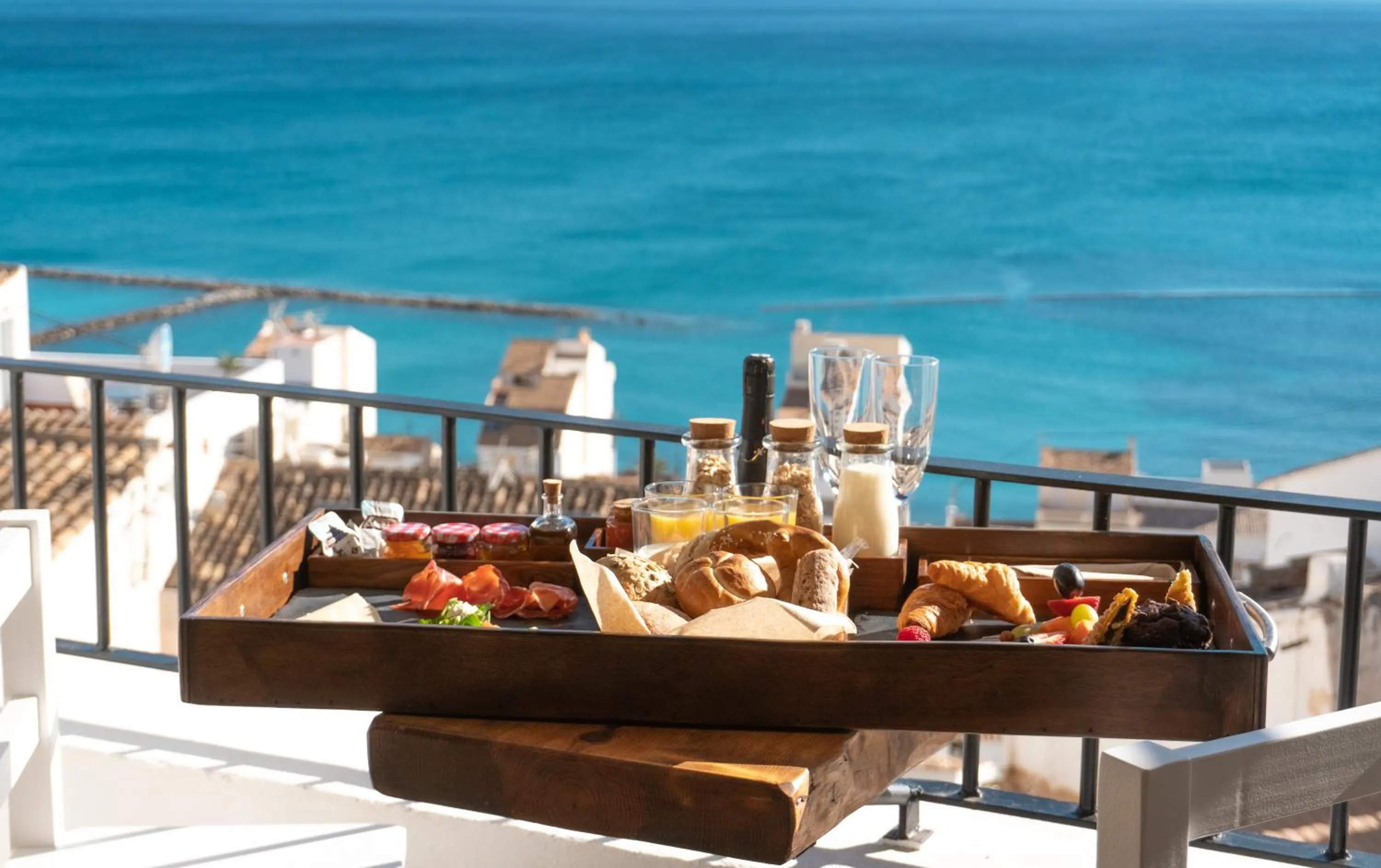 Breakfast in Porta Nova Suites Altea - Adults Only
