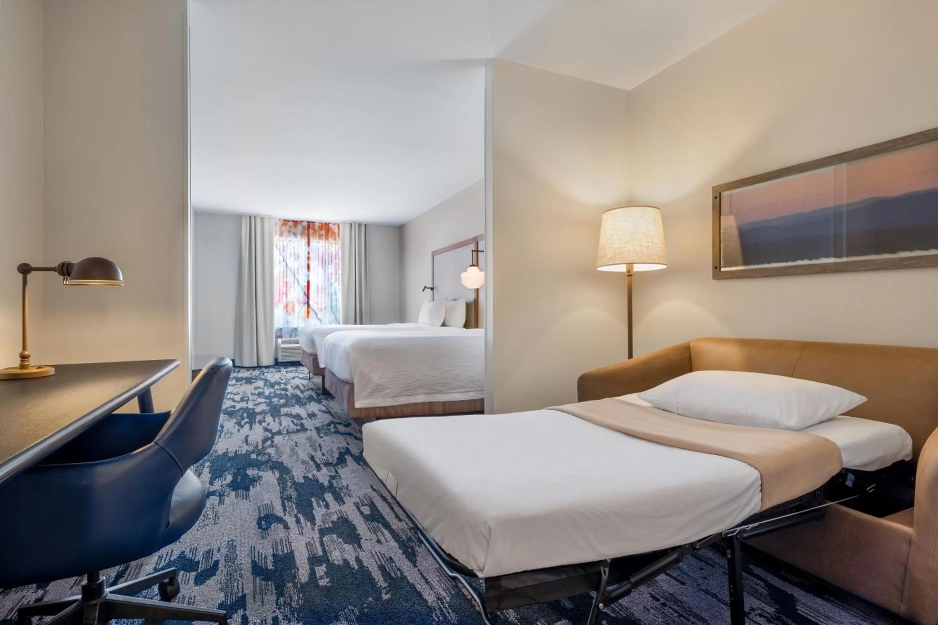 Photo of the whole room, Bed in Holiday Inn Express Hotel & Suites Fort Walton Beach Hurlburt Area, an IHG Hotel