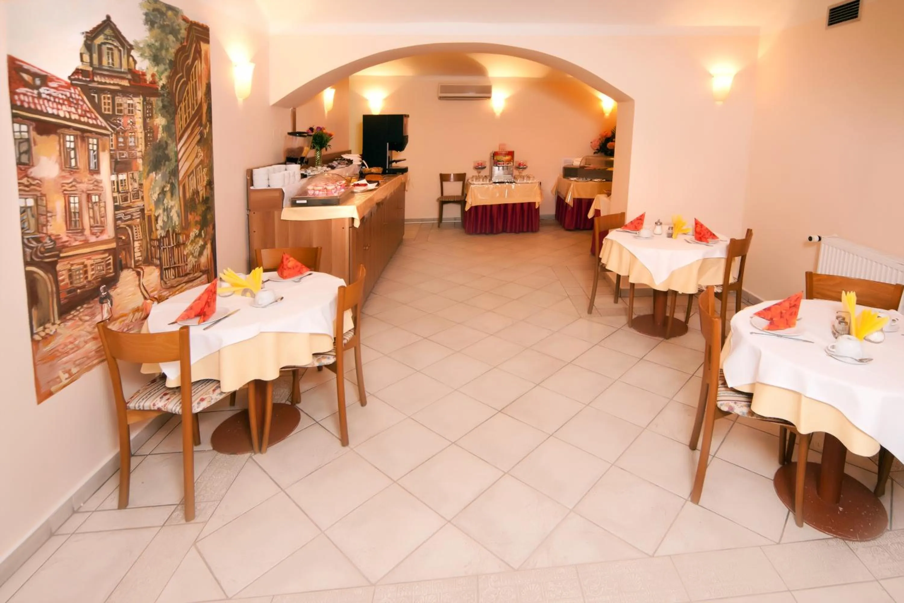 Restaurant/places to eat in Hotel Residence Select