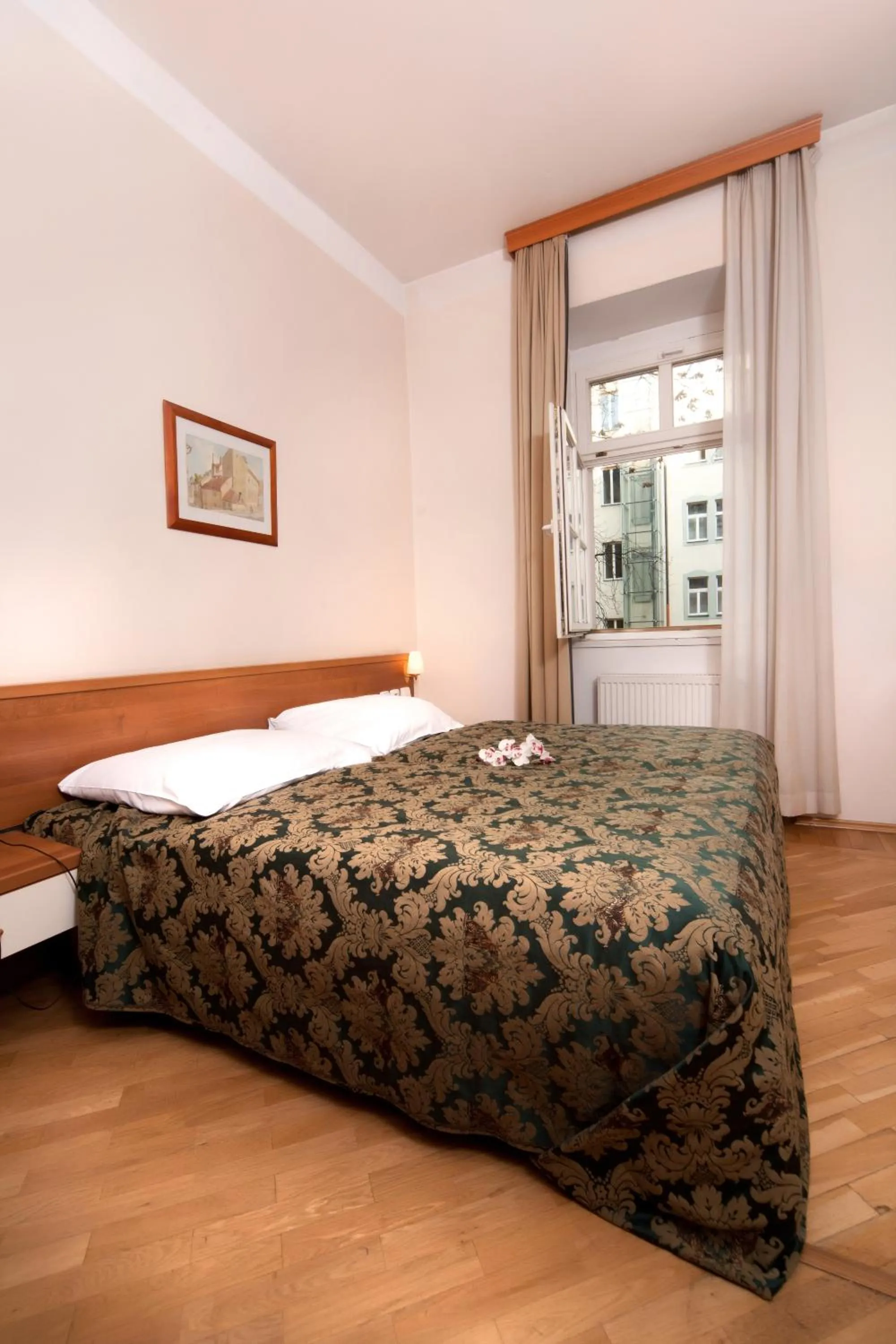Bed in Hotel Residence Select