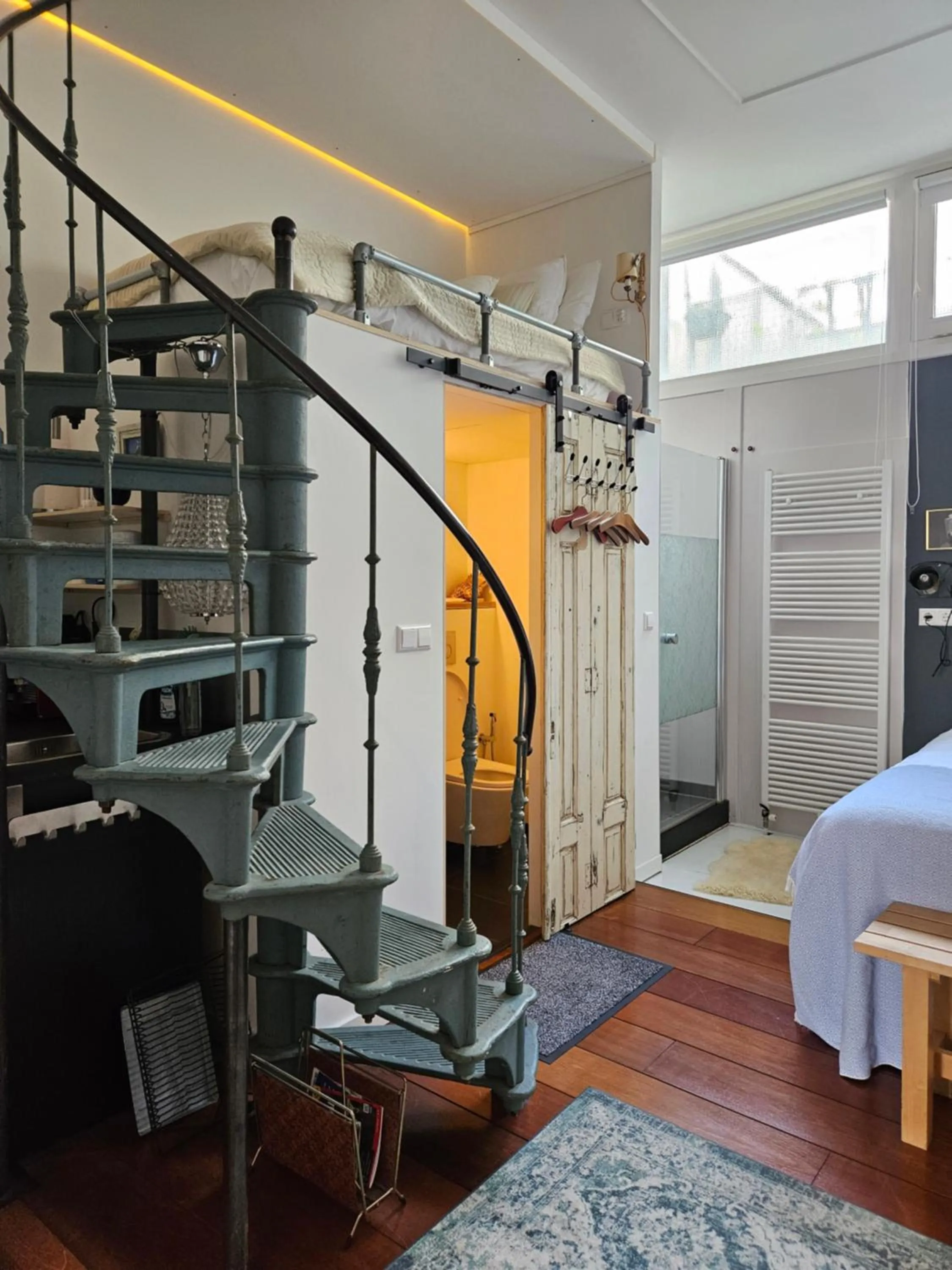 Photo of the whole room, Bed in Waterfront Studio