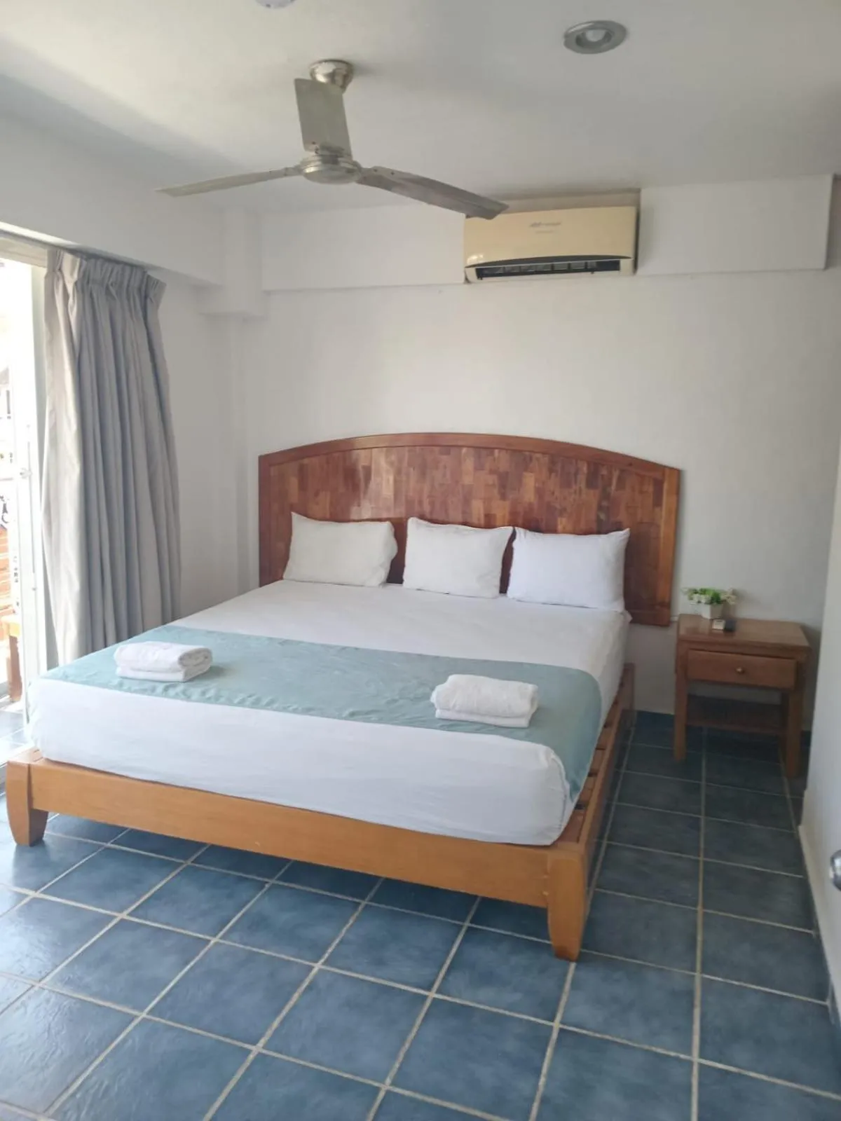 Apartment with Balcony in Casa calendario azteca
