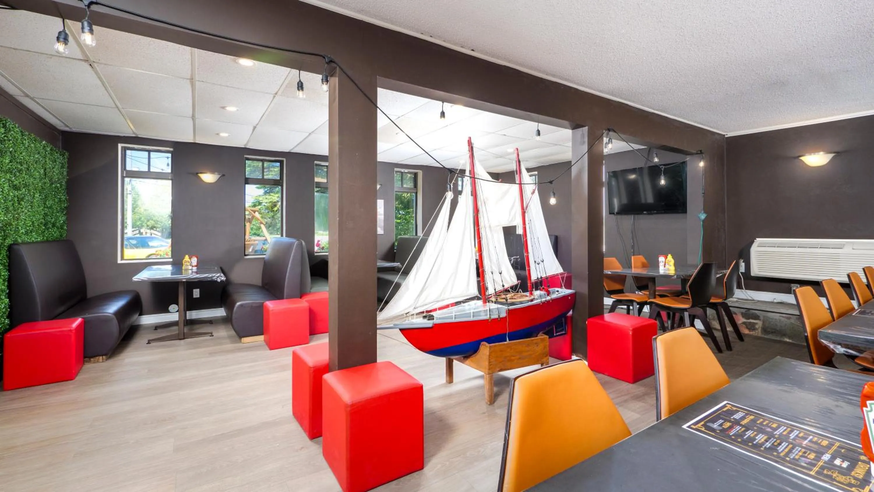 Restaurant/places to eat in Coach House Inn