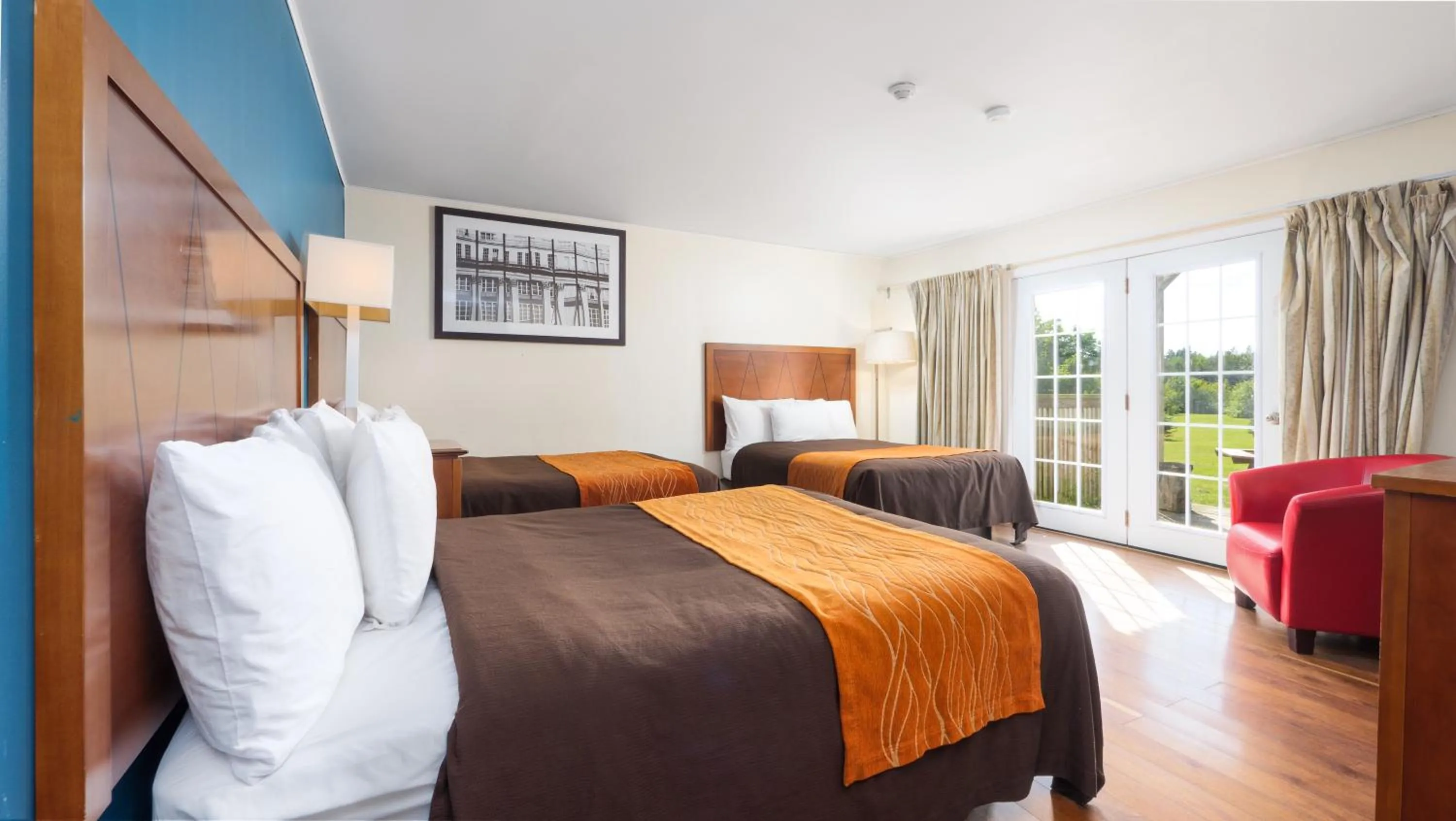 Bedroom, Bed in Coach House Inn