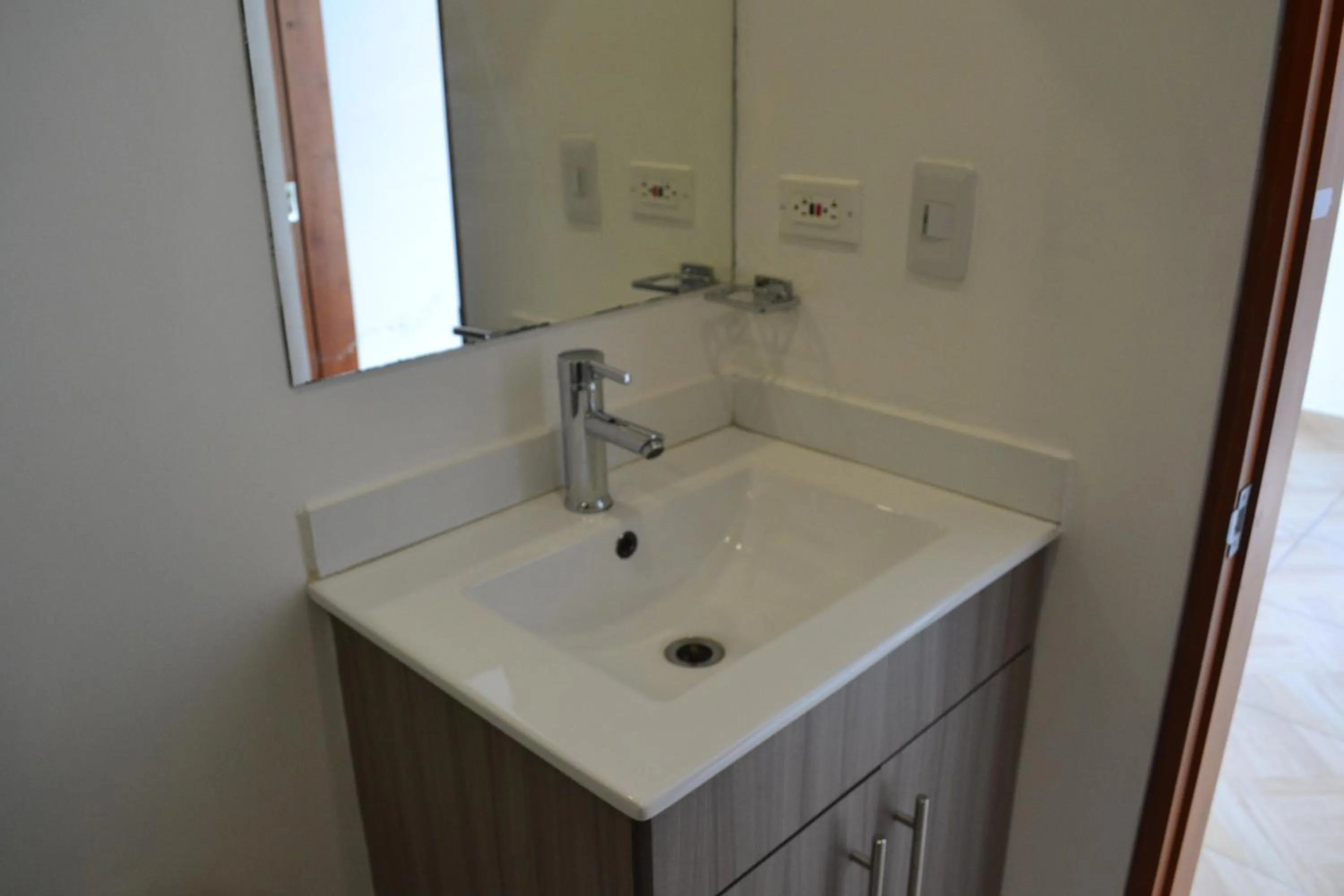 Bathroom in Hotel Royal Cid Bogota