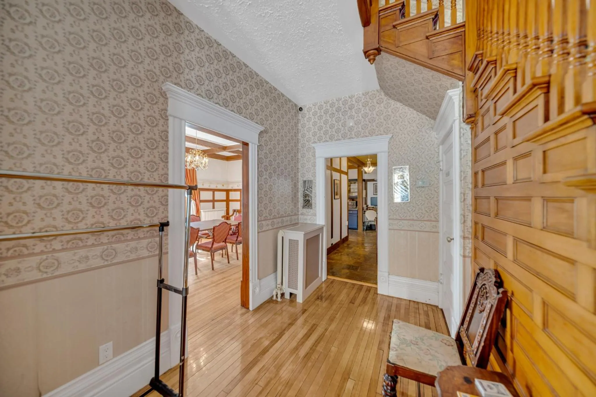 Marmora and Lake Inn and Victorian Diner