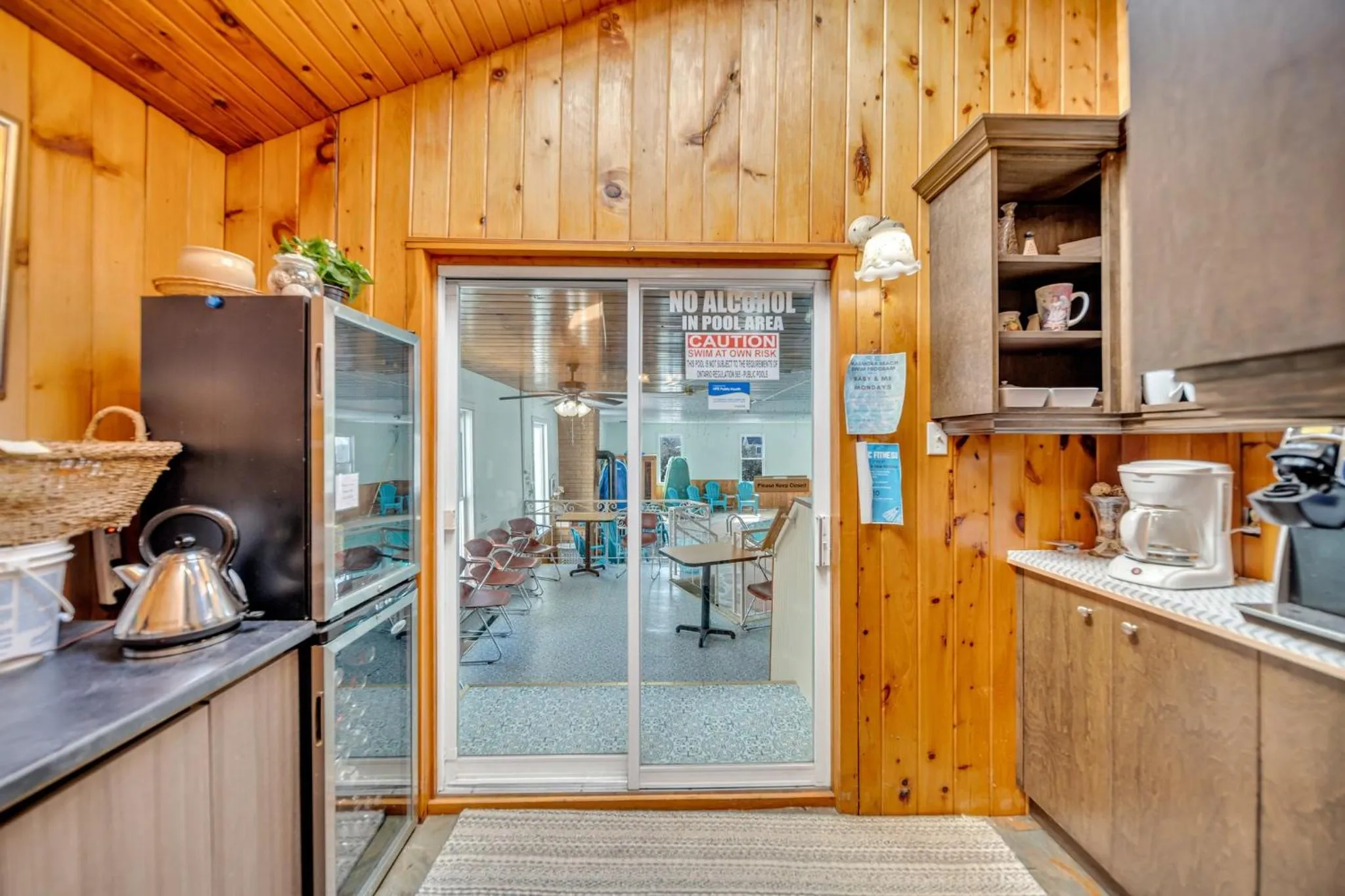 Marmora and Lake Inn and Victorian Diner