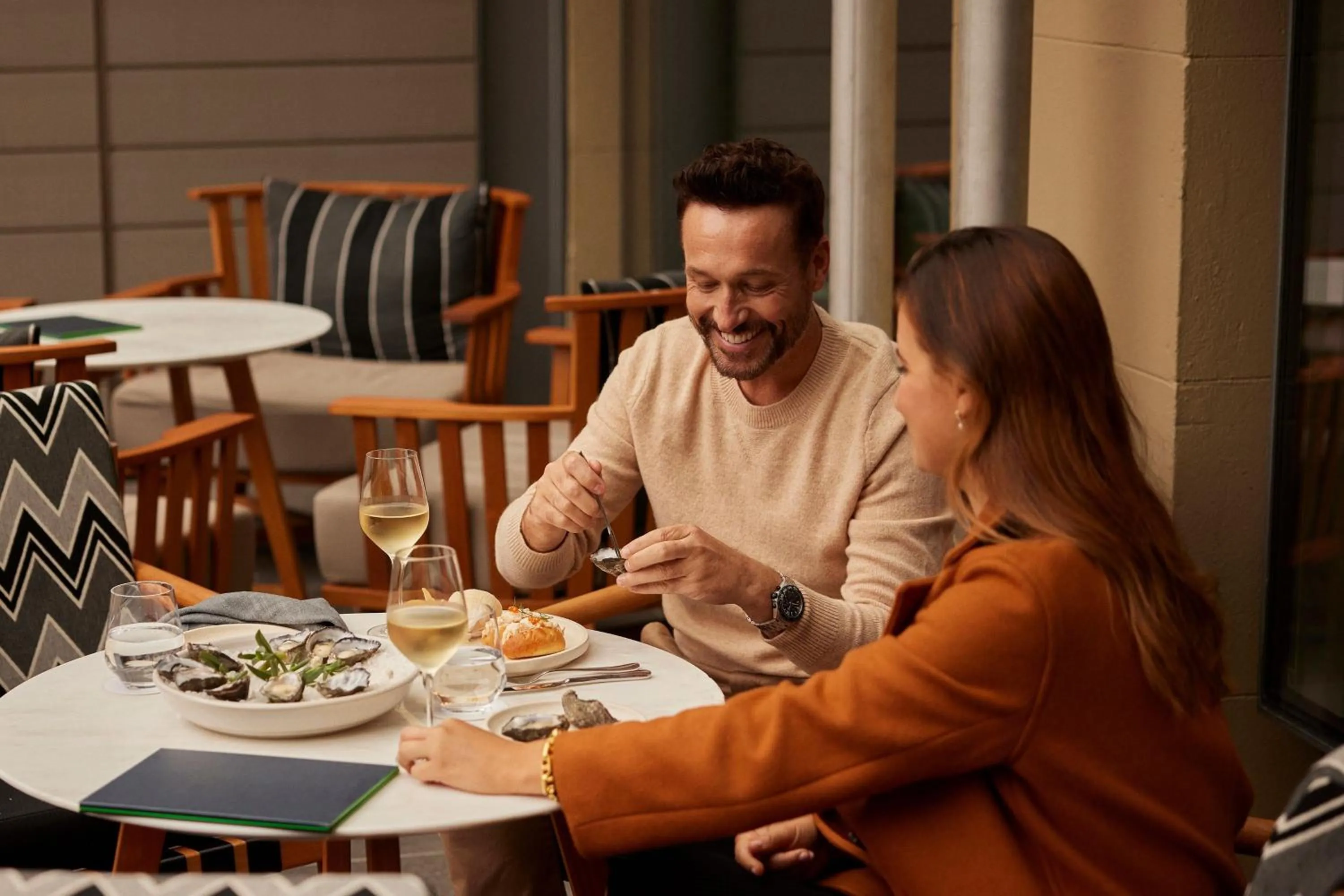 Lounge or bar in The Tasman, a Luxury Collection Hotel, Hobart