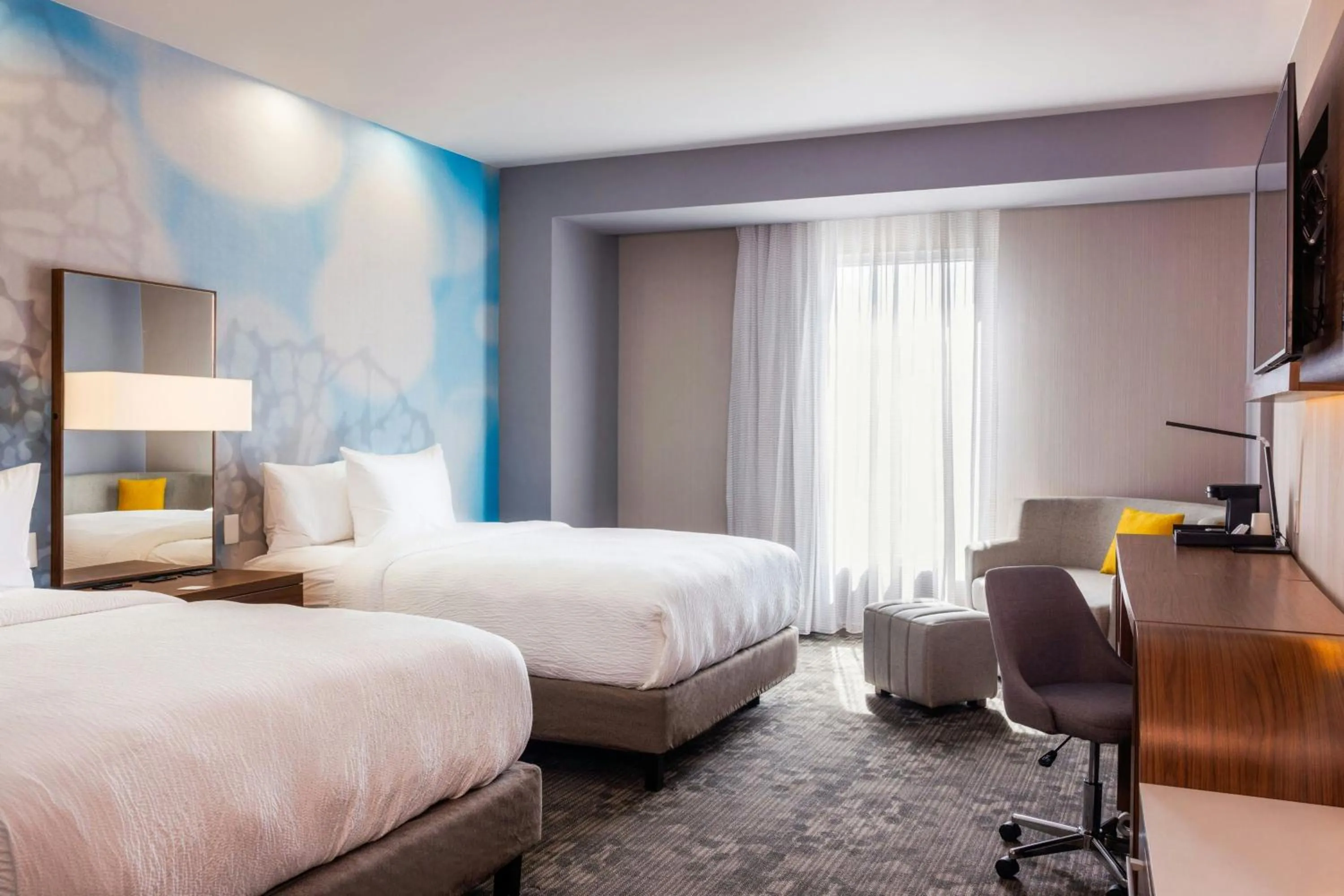 Photo of the whole room, Bed in Courtyard by Marriott Mexicali