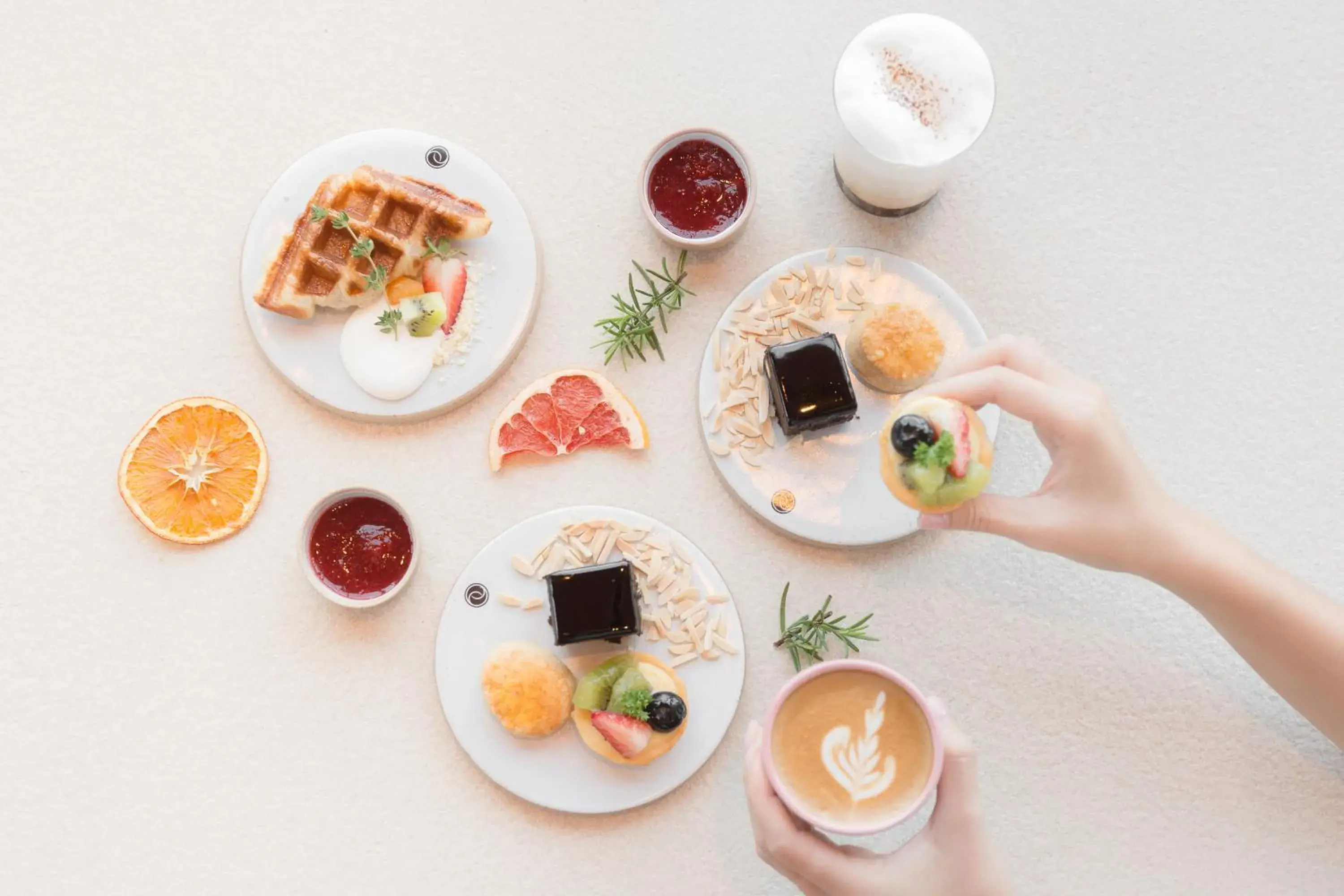 Food and drinks in Arbour Hotel and Residence Food and drinks in Arbour Hotel and Residence