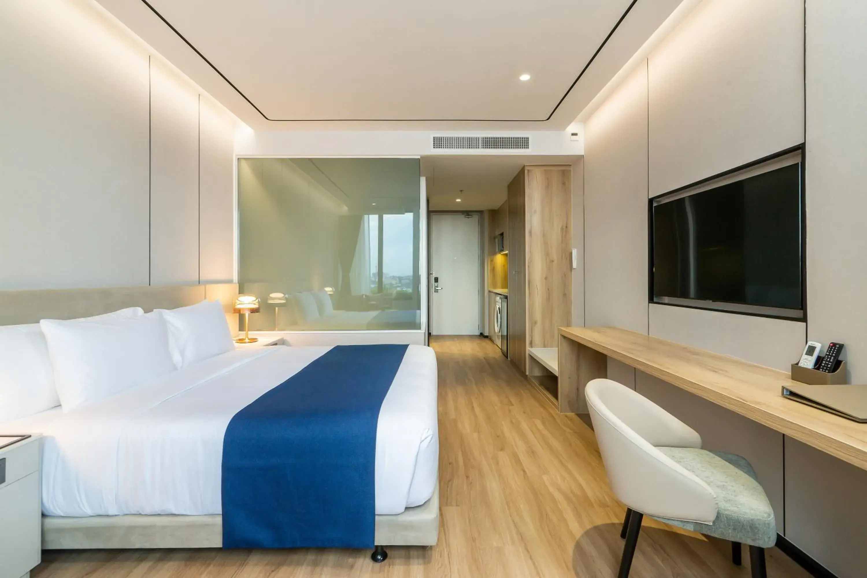 Deluxe Double Room with City View in Arbour Hotel and Residence Deluxe Double Room with City View in Arbour Hotel and Residence