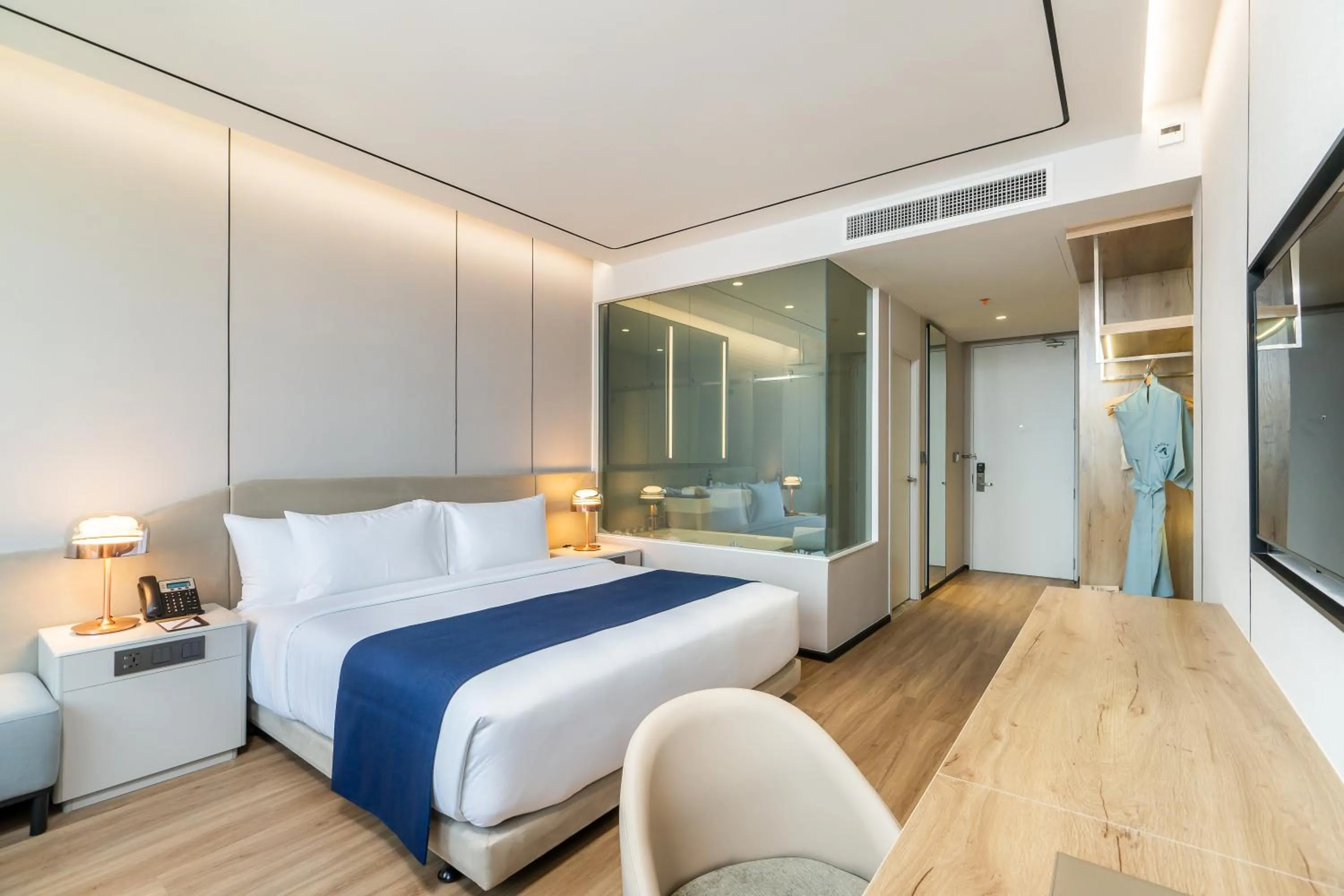 TV and multimedia, Bed in Arbour Hotel and Residence