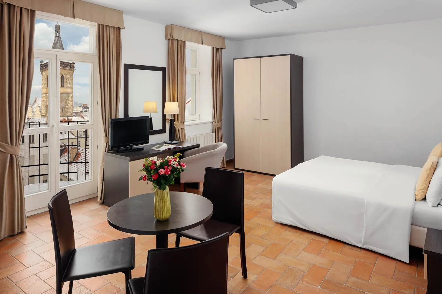 Bedroom, Bed in Hotel Praga 1