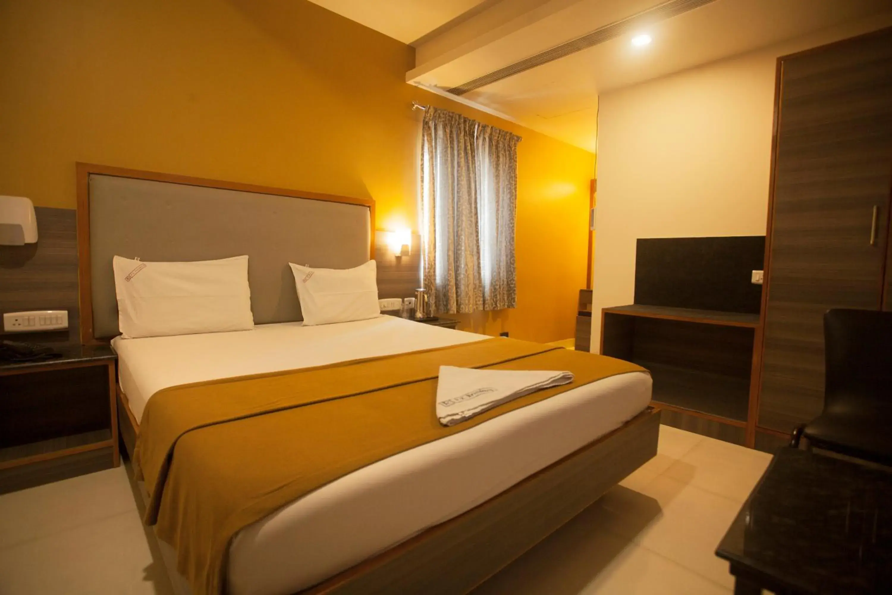 Bed in P K Rresidency Bed in P K Rresidency