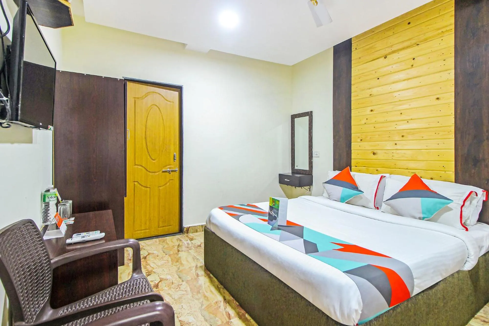 Bed in FabHotel Golden Nest Deluxe - Nr Calangute Beach