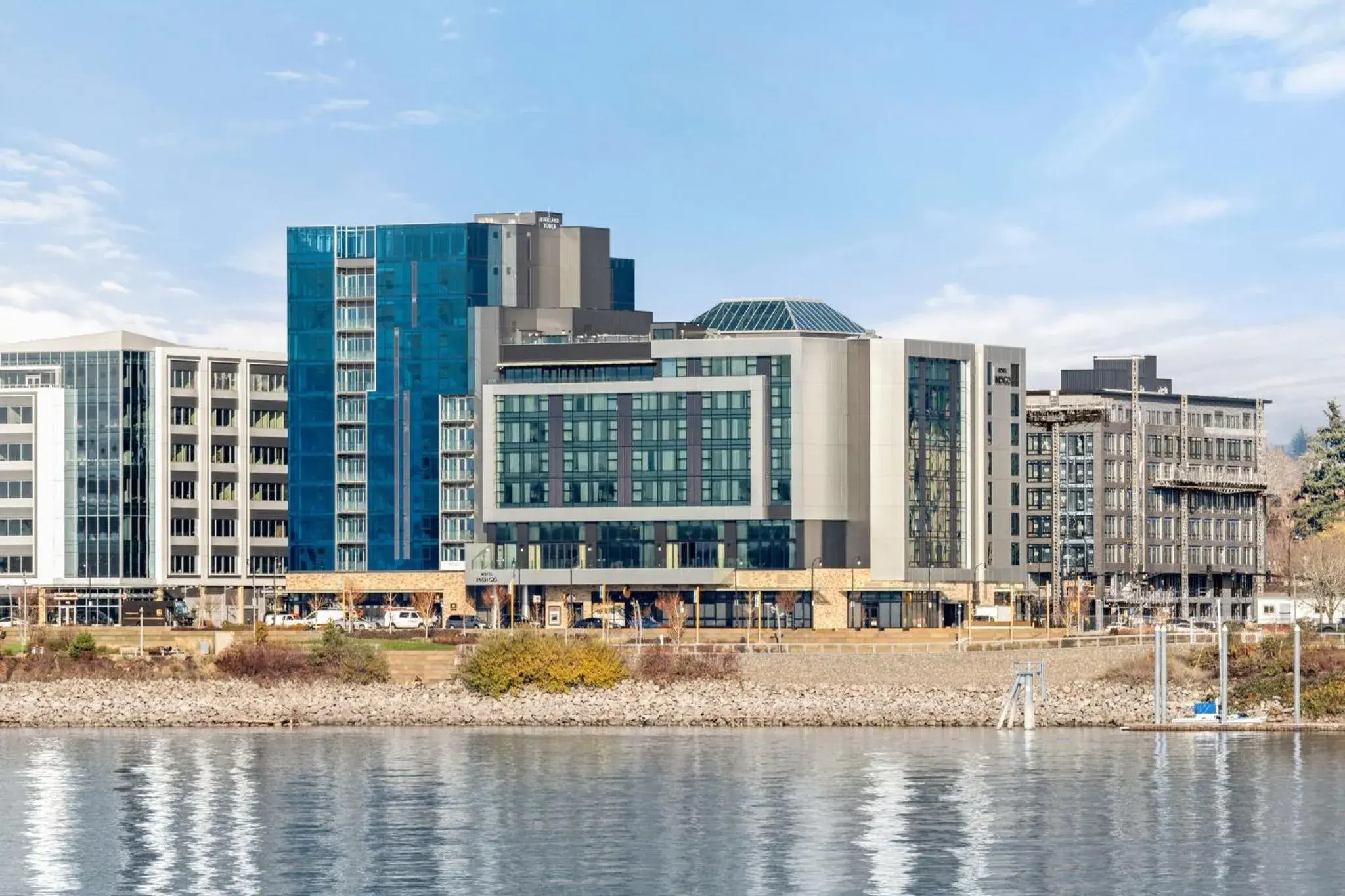 Property building in Hotel Indigo Vancouver Dwtn - Portland Area by IHG Property building in Hotel Indigo Vancouver Dwtn - Portland Area by IHG