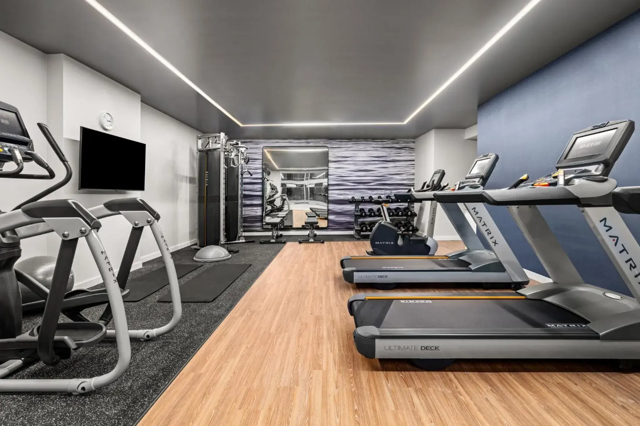 Fitness centre/facilities in Hotel Indigo Vancouver Dwtn - Portland Area by IHG Fitness centre/facilities in Hotel Indigo Vancouver Dwtn - Portland Area by IHG