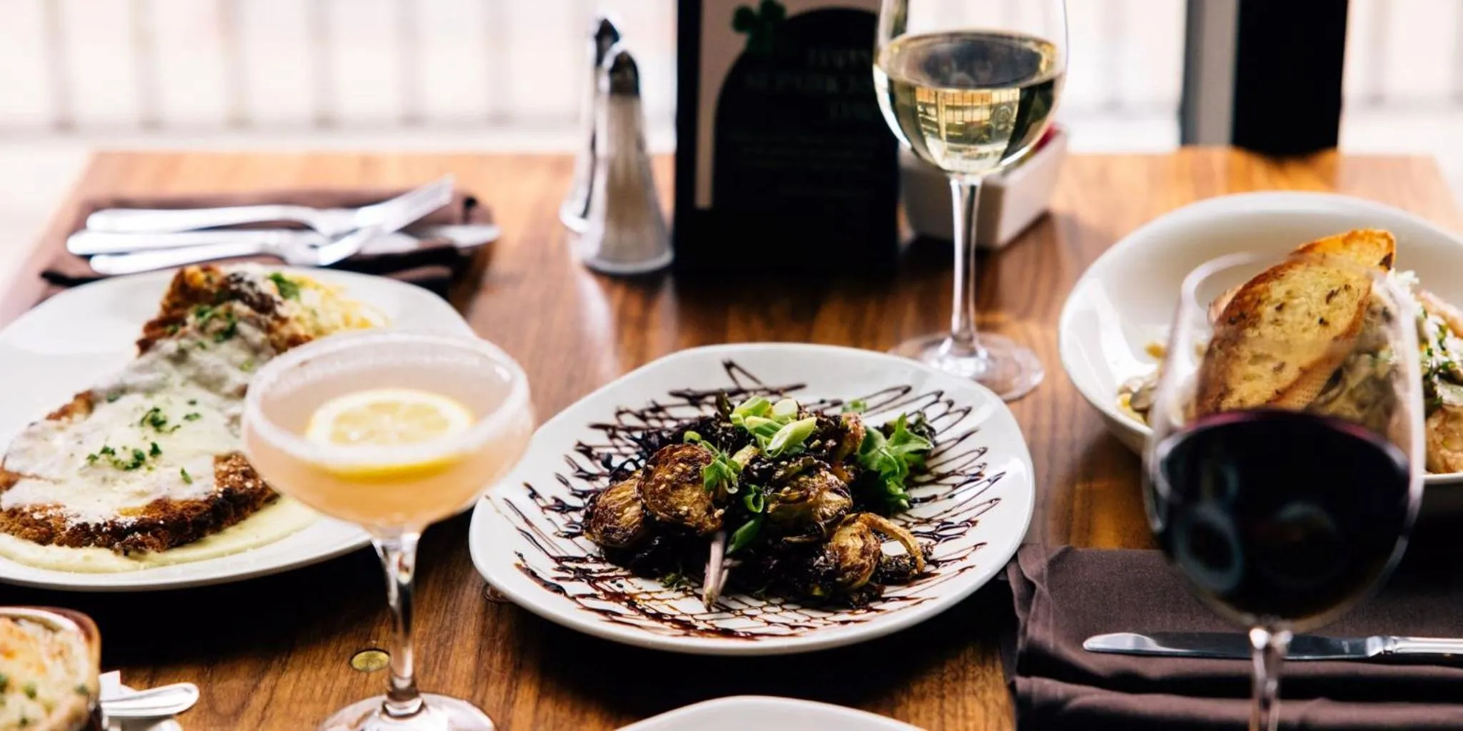 Restaurant/places to eat in Hotel Indigo Vancouver Dwtn - Portland Area by IHG